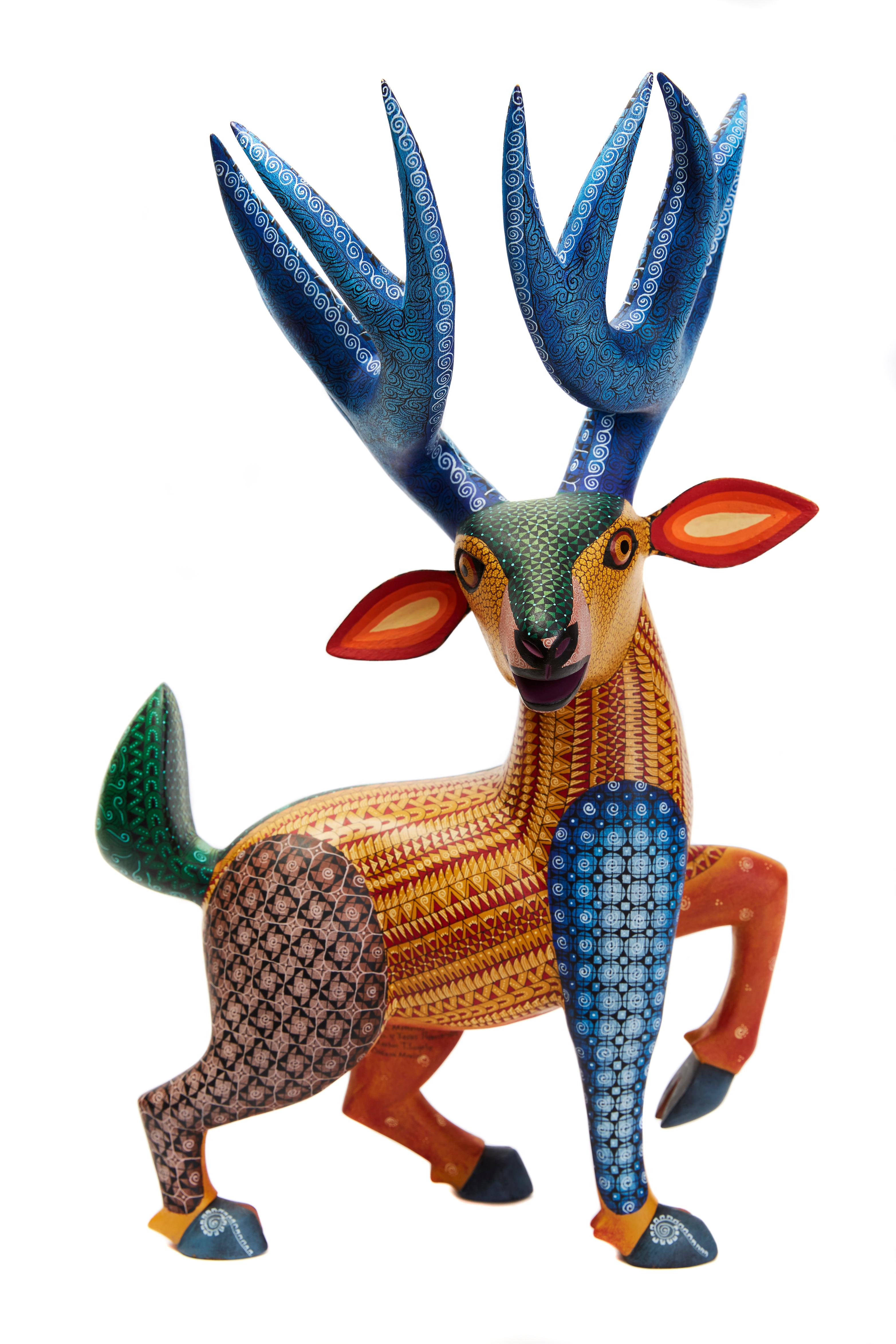 Roxana y Jesus Hernandez Figurative Sculpture - Venado, Deer,  Mexican Alebrije, Mexican Folk Art, Oaxaca Wood Carving