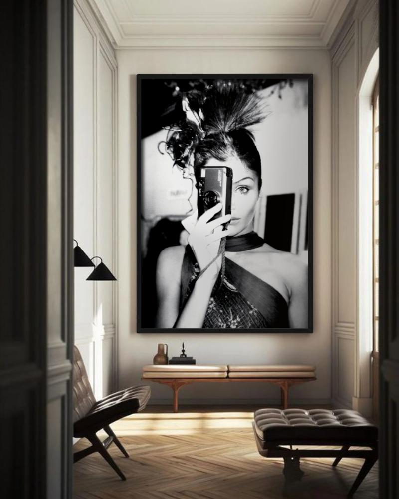 Helena Christensen toma una instantánea, B/N, Fotografía artística en venta 6