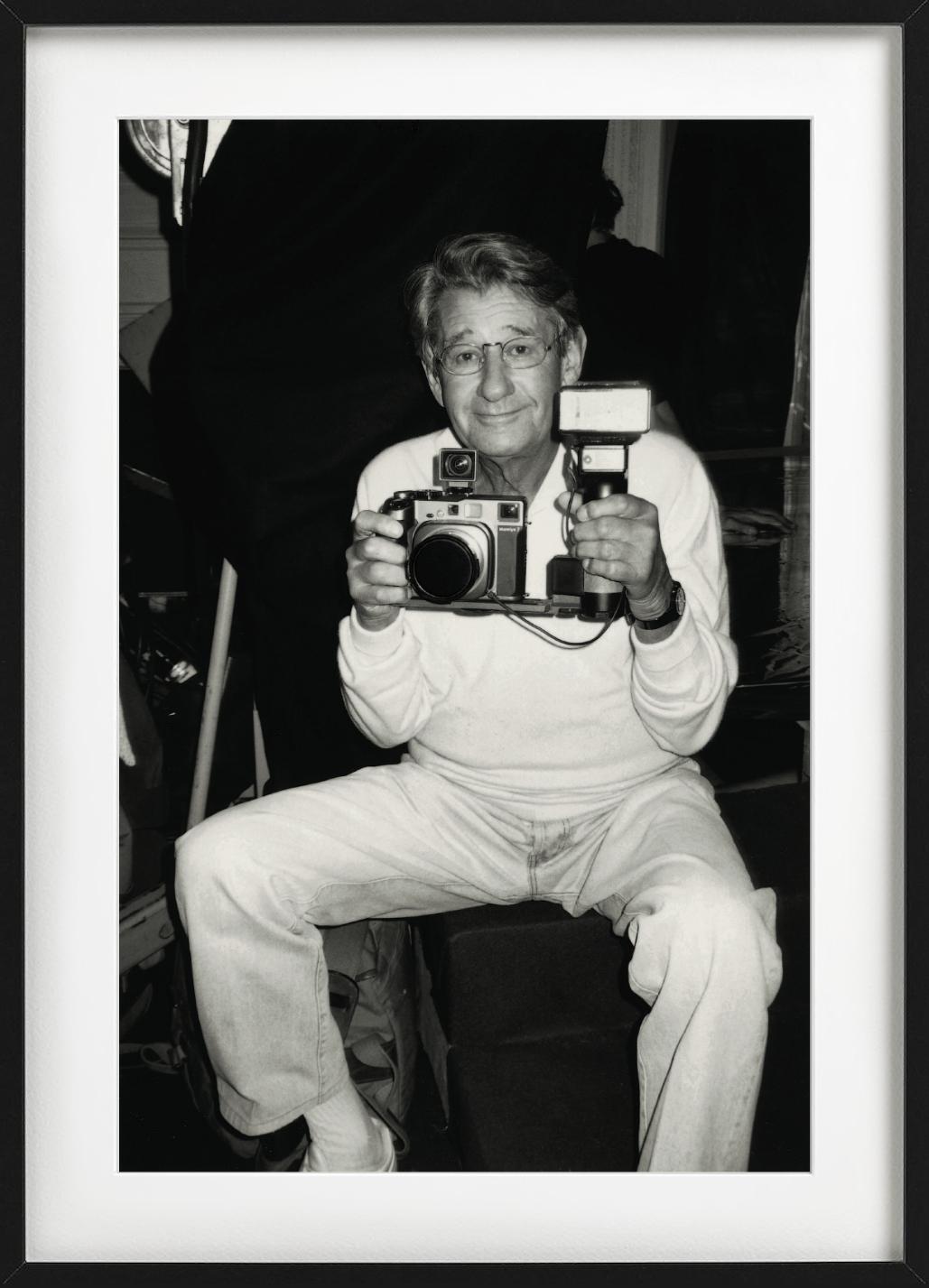Helmut Newton, Parigi - Ritratto del fotografo, Fine Art Photography, 1996 in vendita 7