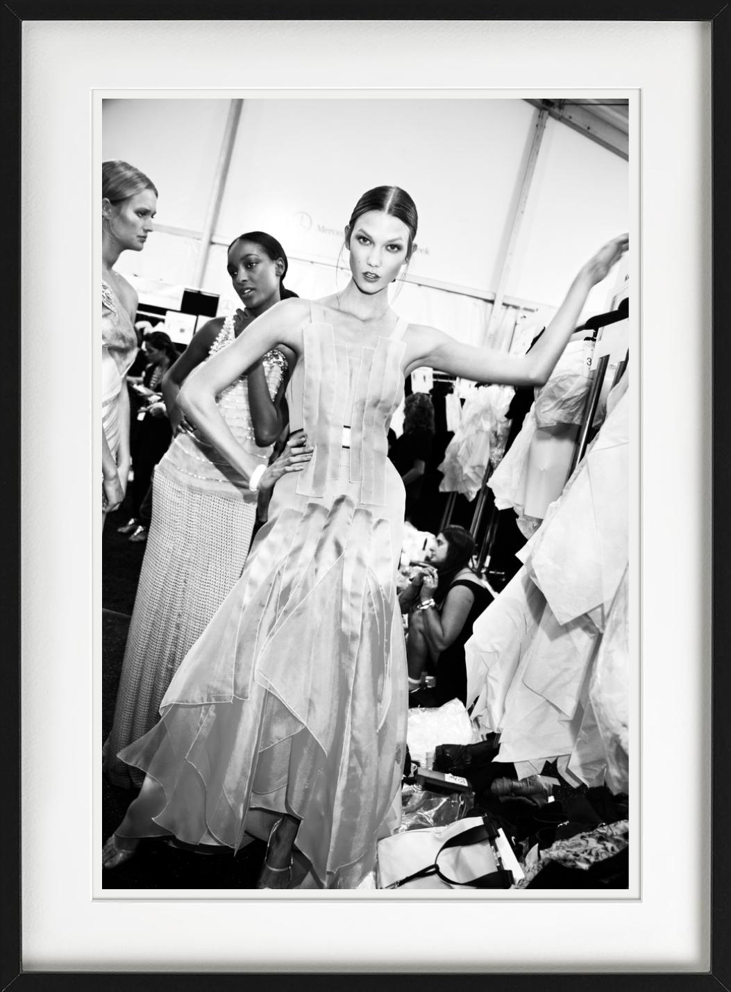 Karlie Kloss nel backstage in vendita 4