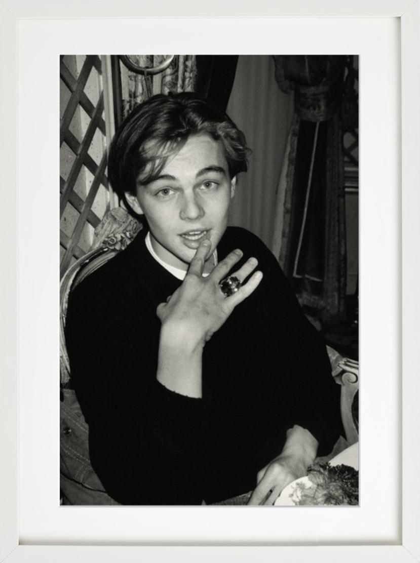 Leonardo DiCaprio - portrait des jungen Schauspielers, fine art photography - Photograph by Roxanne Lowit