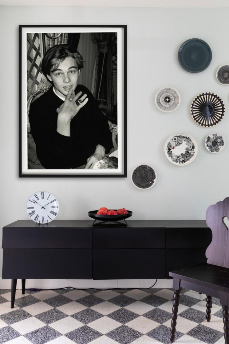 Leonardo DiCaprio - portrait des jungen Schauspielers, fine art photography - Black Black and White Photograph by Roxanne Lowit