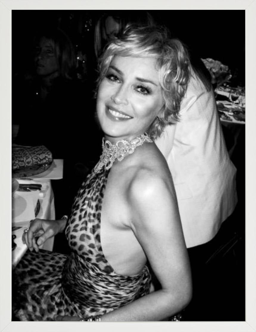 Sharon Stone, Cannes – b&w-Porträt der Schauspielerin, Kunstfotografie, 1992 im Angebot 1