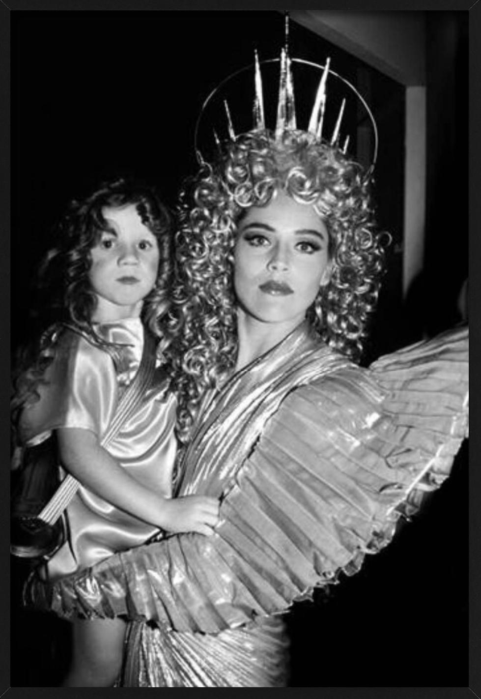Sharon Stone, Angel, Mugler Party, b/n, Diptych Fine Arts Photography, 1992 in vendita 1
