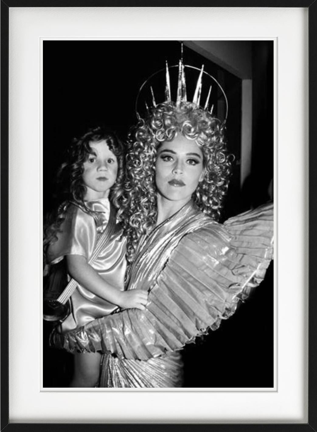 Sharon Stone, Angel, Mugler Party, b/n, Diptych Fine Arts Photography, 1992 in vendita 2
