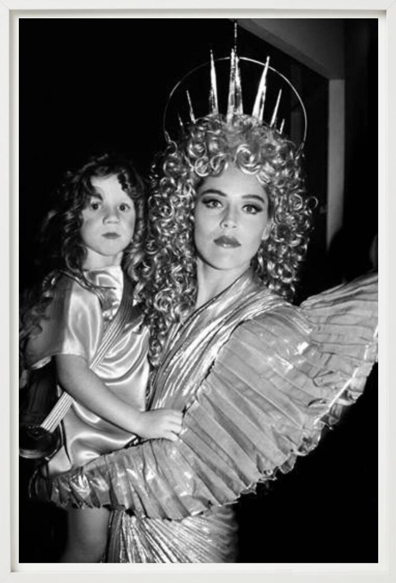 Sharon Stone, Angel, Mugler Party, b/n, Diptych Fine Arts Photography, 1992 in vendita 3