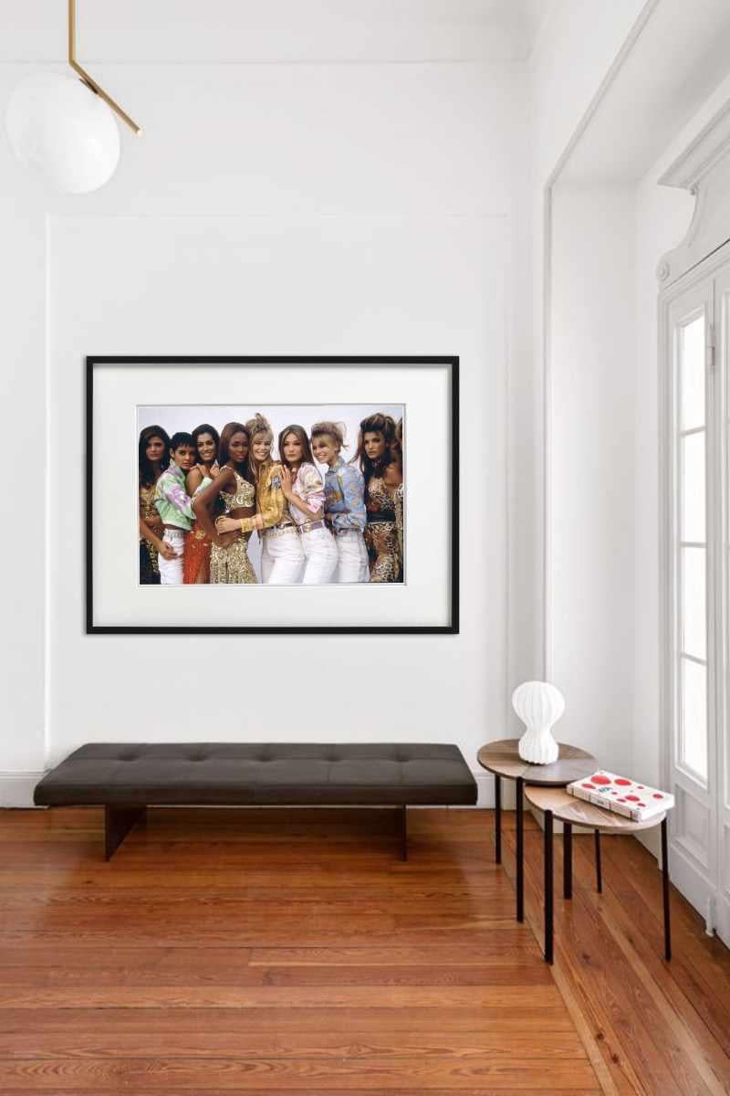 Versace Vixens - Famose modelle degli anni '90 in Versace, Fotografia Fine Art, 1994 in vendita 13