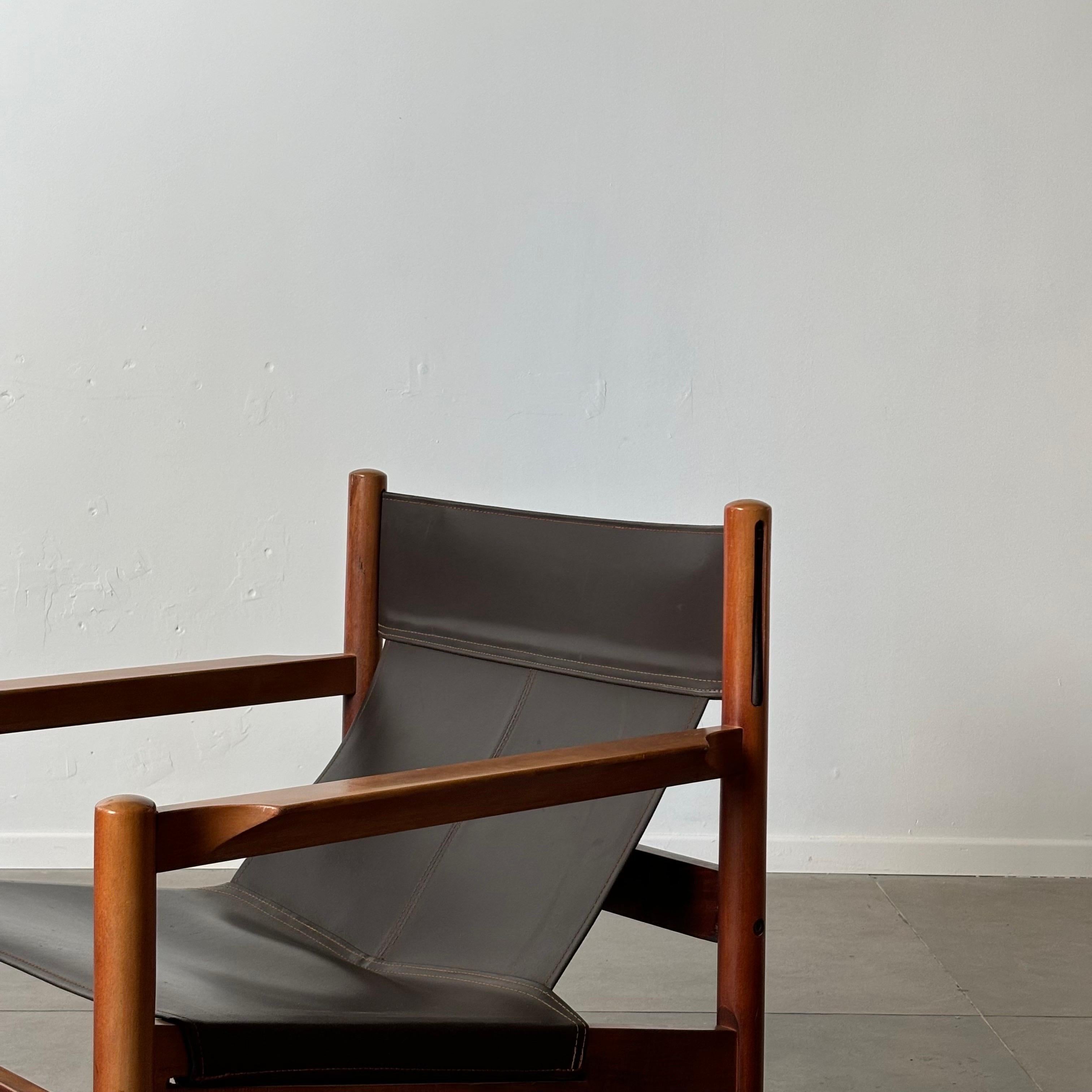 Leather ‘Roxinho’ armchairs, by Michel Arnoult for Mobilia, 1960s Argentina For Sale