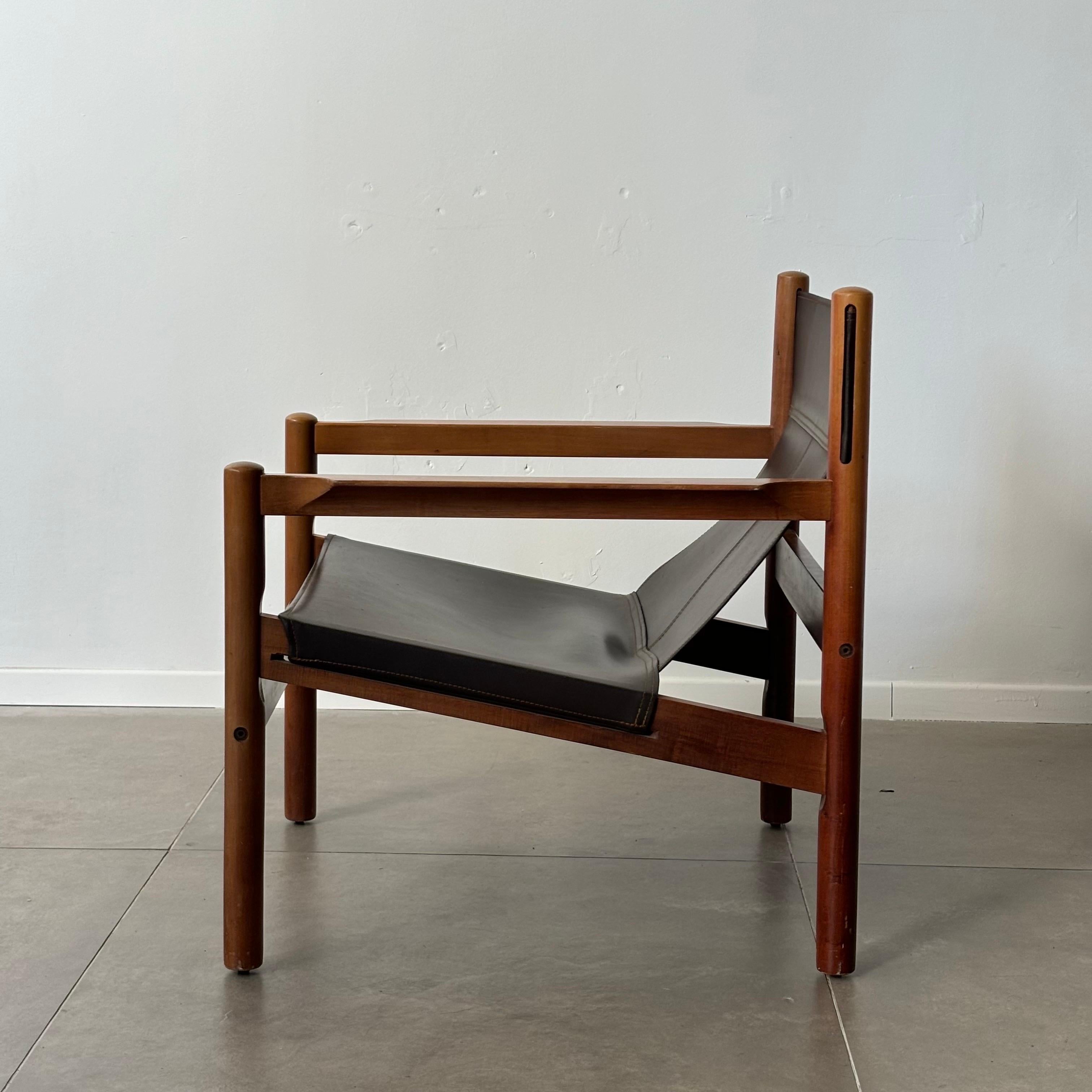 ‘Roxinho’ armchairs, by Michel Arnoult for Mobilia, 1960s Argentina For Sale 2