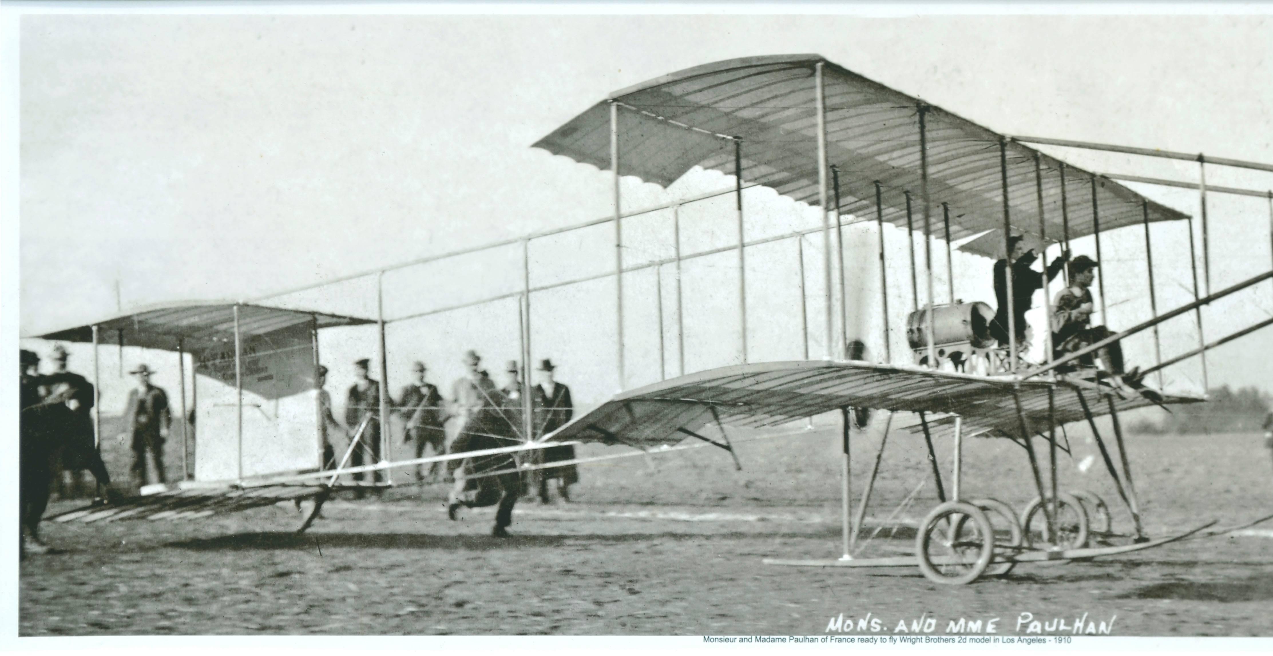 Madame Paulhan Fly a Farman Airship 1910 Los Angeles Int. Flugschau  – Photograph von Roy Christian