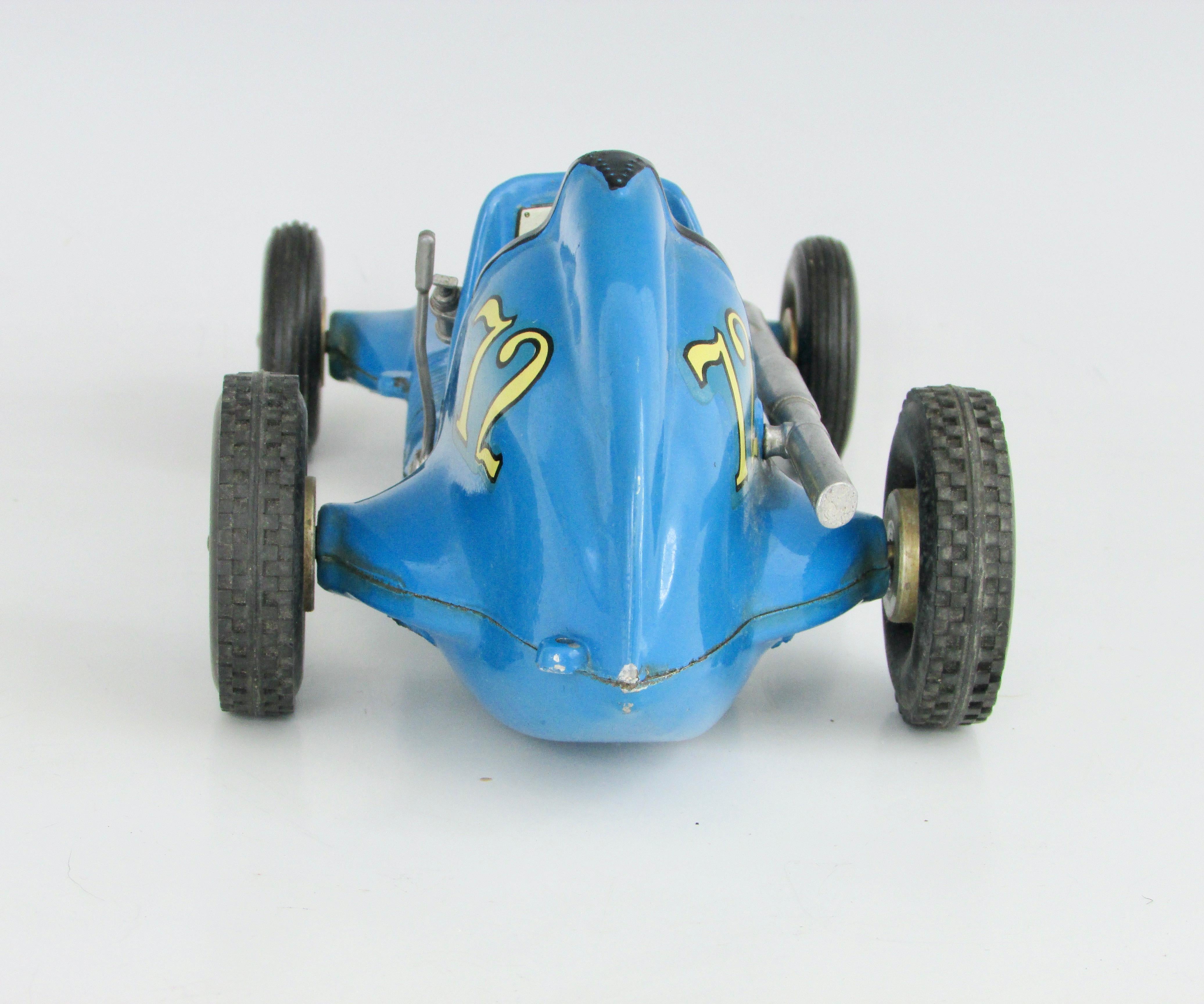 Painted Roy COX Thimble Drone Race Car in Fine Original Condition For Sale