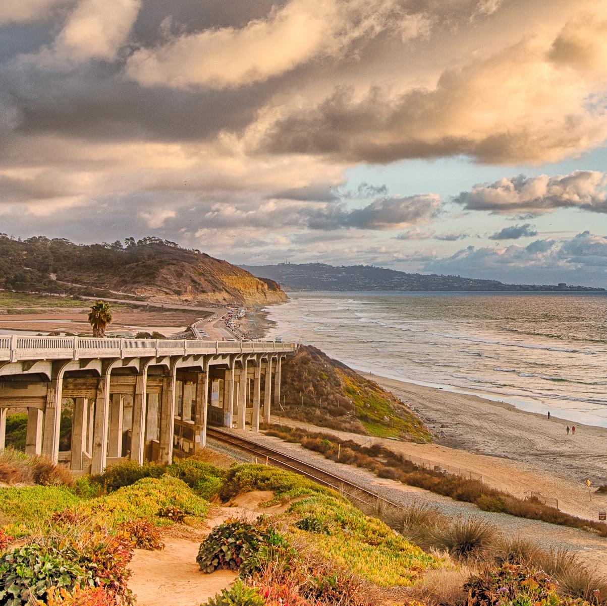 Auffällige Metall-Landschaftsfotodrucke, „Torrey Pines Winter“, 2014 (Fotorealismus), Photograph, von Roy Kerckhoffs