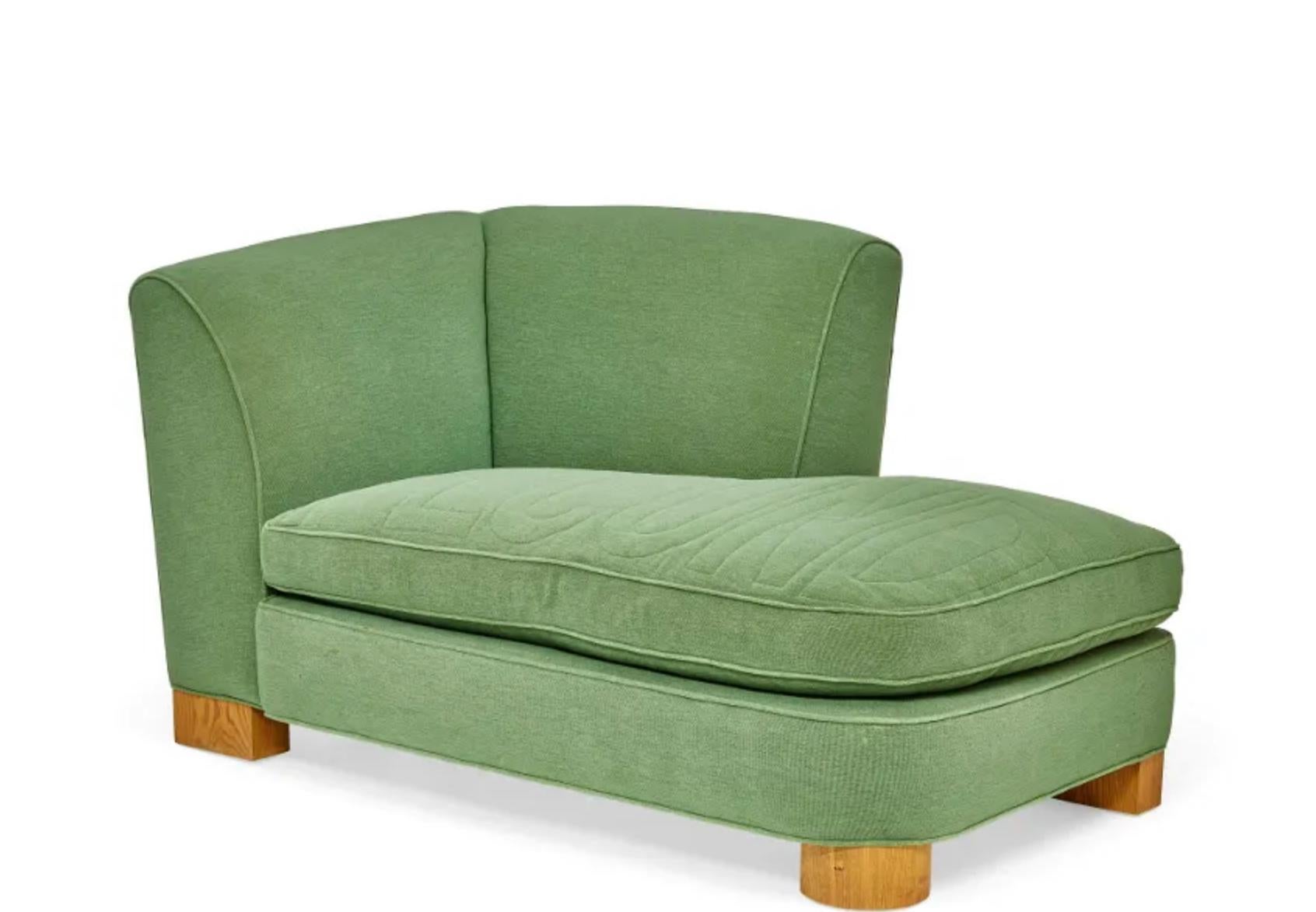Roy McMakin Postmodern Chaise Longue, Green, Domestic Furniture Co, USA, 1988 In Good Condition In Brooklyn, NY