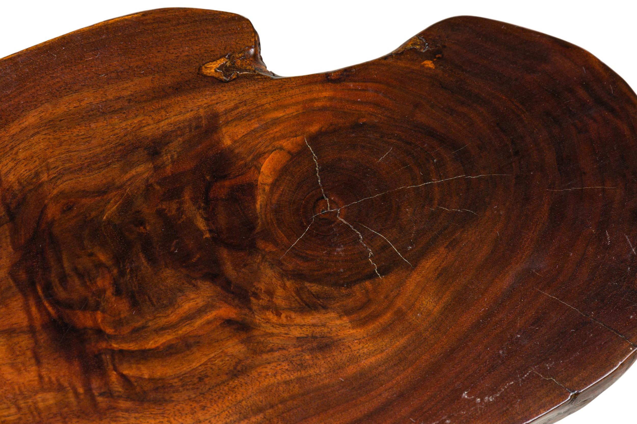 Roy Sheldon Amerikanischer Mid-Century Studio Craft-Cocktailtisch mit freier Kante (Holz) im Angebot