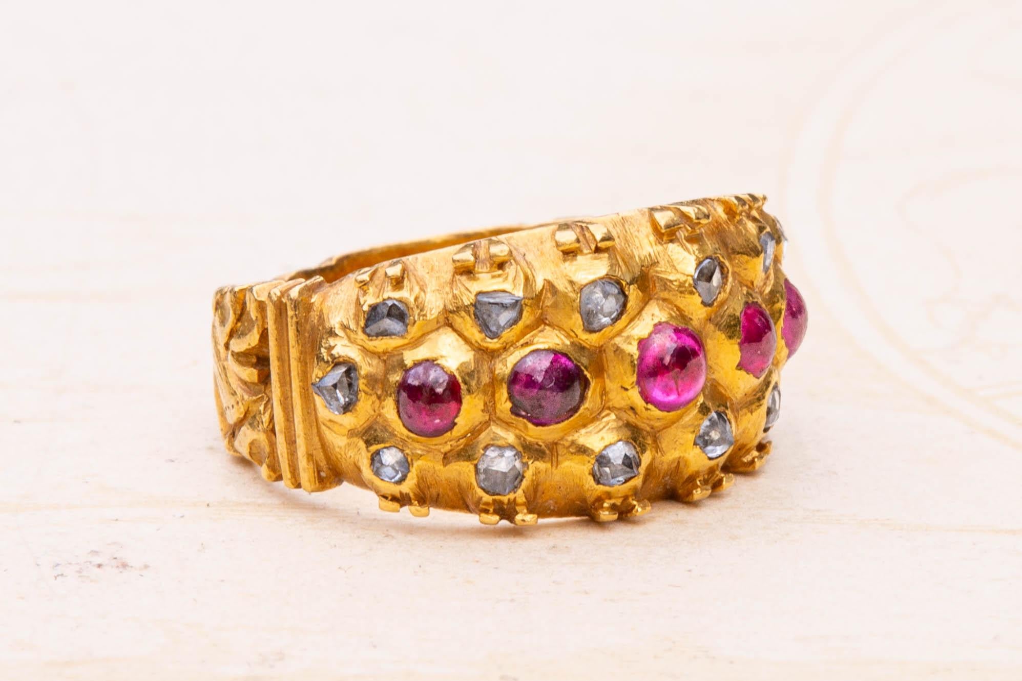 Anello con diamanti e rubini The Royal Diamond del XIX secolo in vendita 2