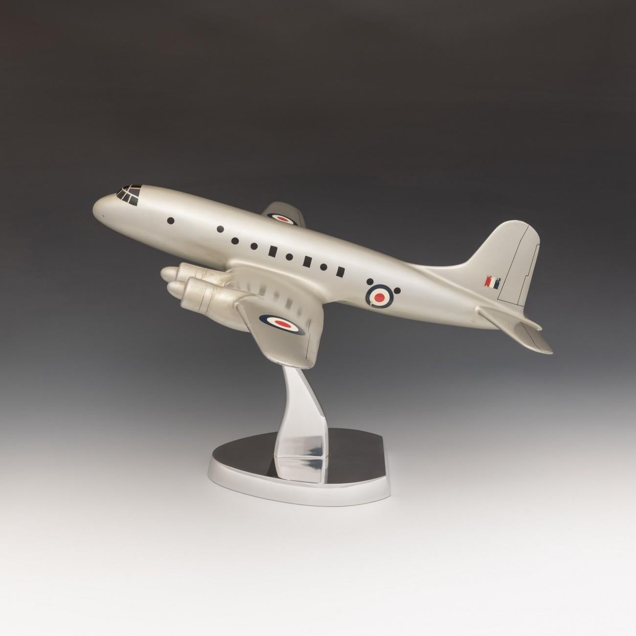 Aluminium Modèle réduit d'avion Hastings de la Royal Air Force, vers les années 1940 en vente
