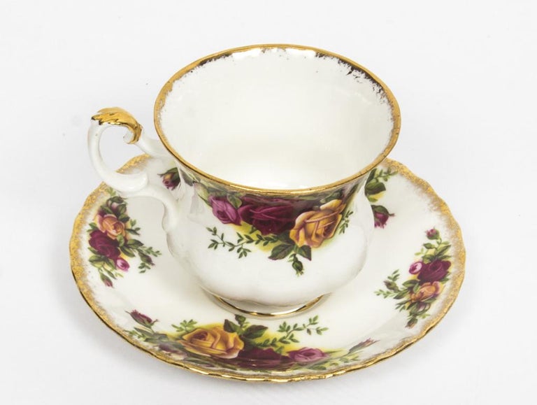 Royal Albert 150 Piece Country Roses Full Dinner Service, Midcentury