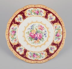 Royal Albert, England. Set of six "Lady Hamilton" plates with floral motifs.