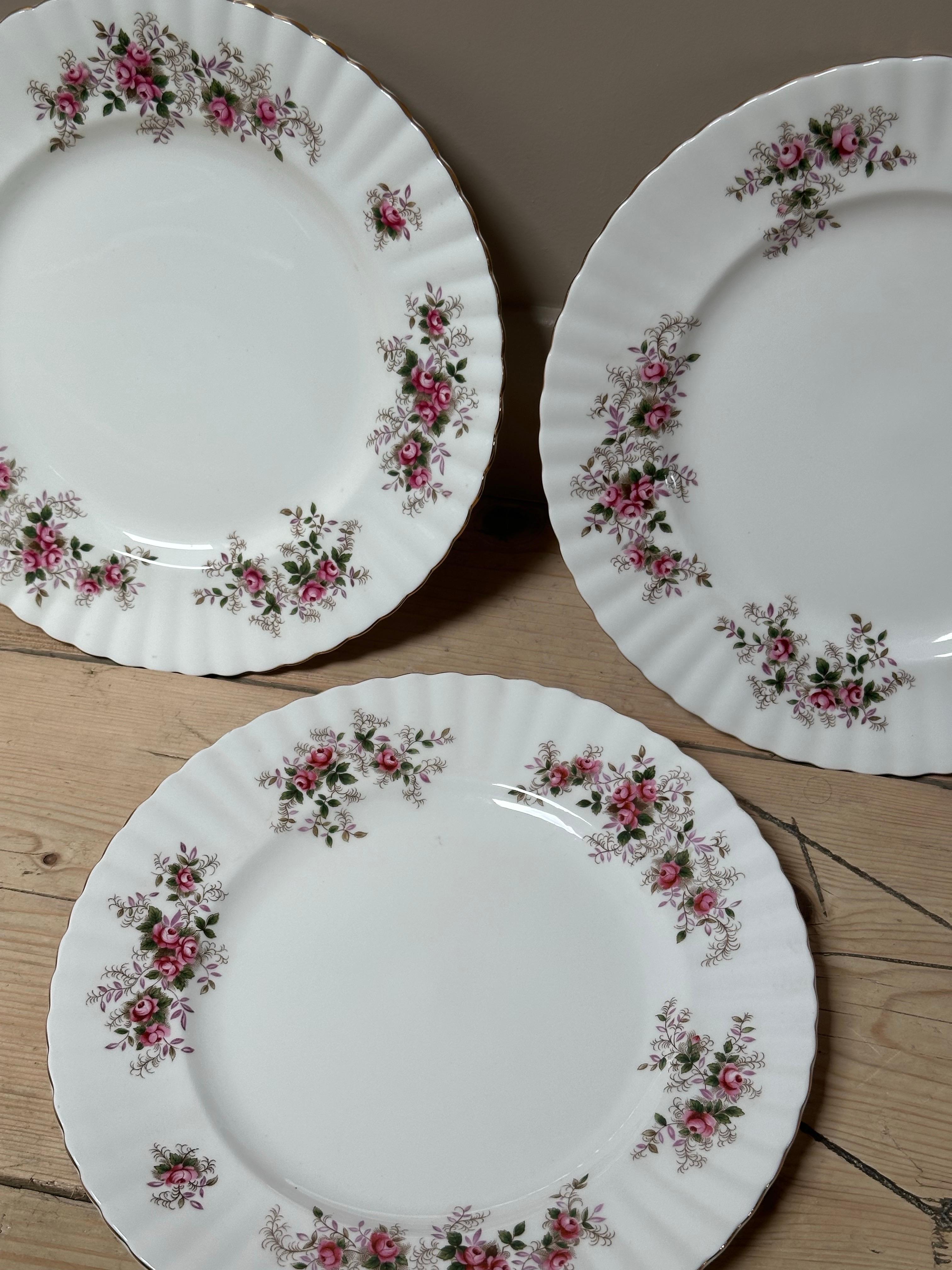 Royal Albert, Lavendelrose Blumenrand Speiseteller, Goldrand, CIRCA 1960 im Angebot 2