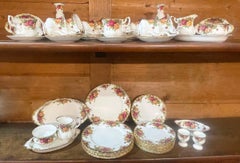 Royal Albert porcelain set "Old Country Roses" 1960s