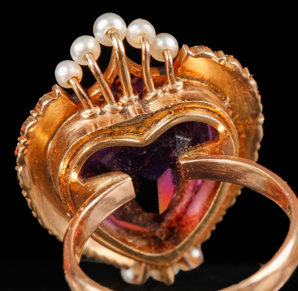Royal Amethyst Heart Ring Pearl Halo 14 Karat Gold Antique For Sale 4