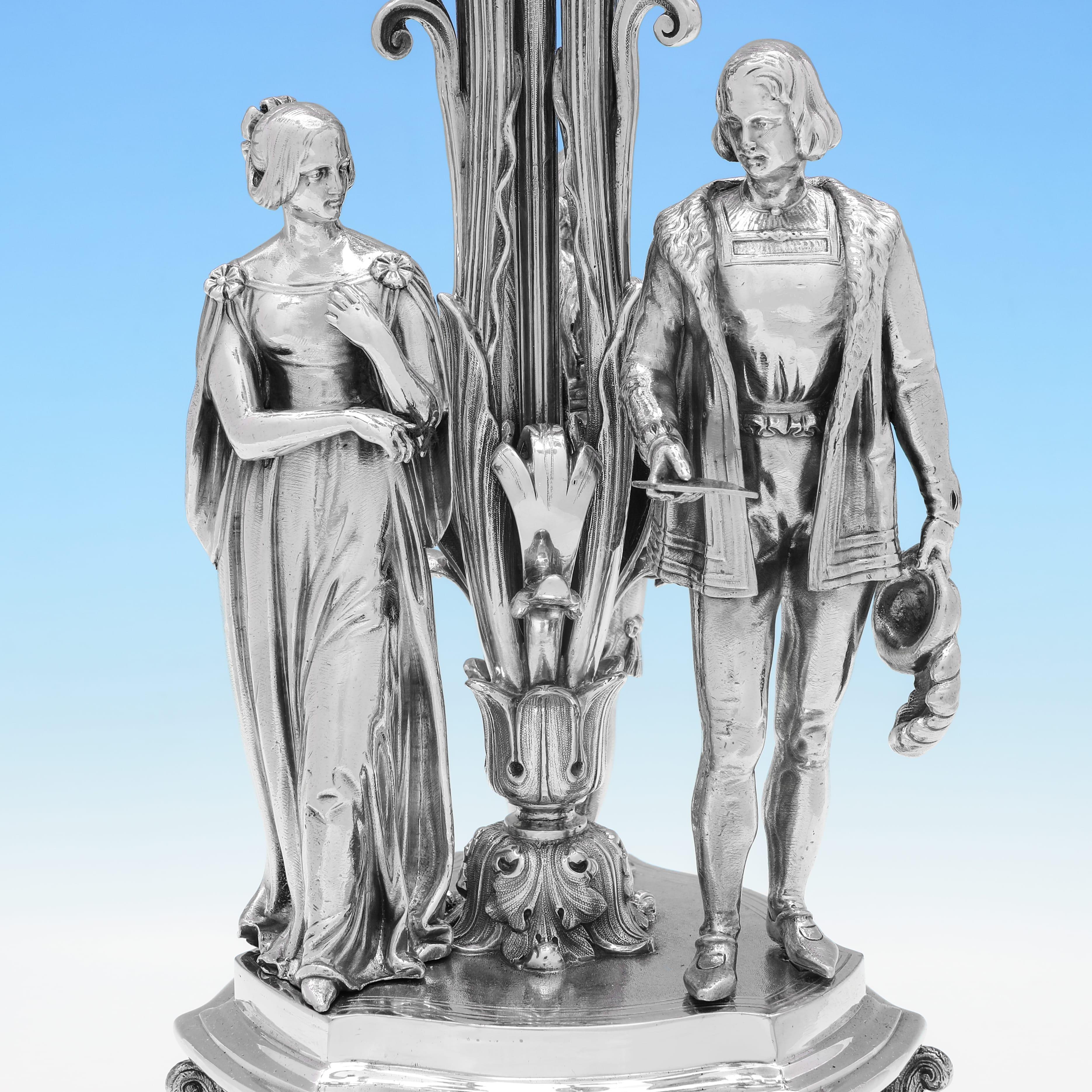 Milieu du XIXe siècle Candélabre de l'armée royale médicale fabriqué en 1855 par Elkington & Mason en vente
