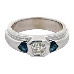 Royal Asscher Cut Diamant und Saphire in 18k Gold