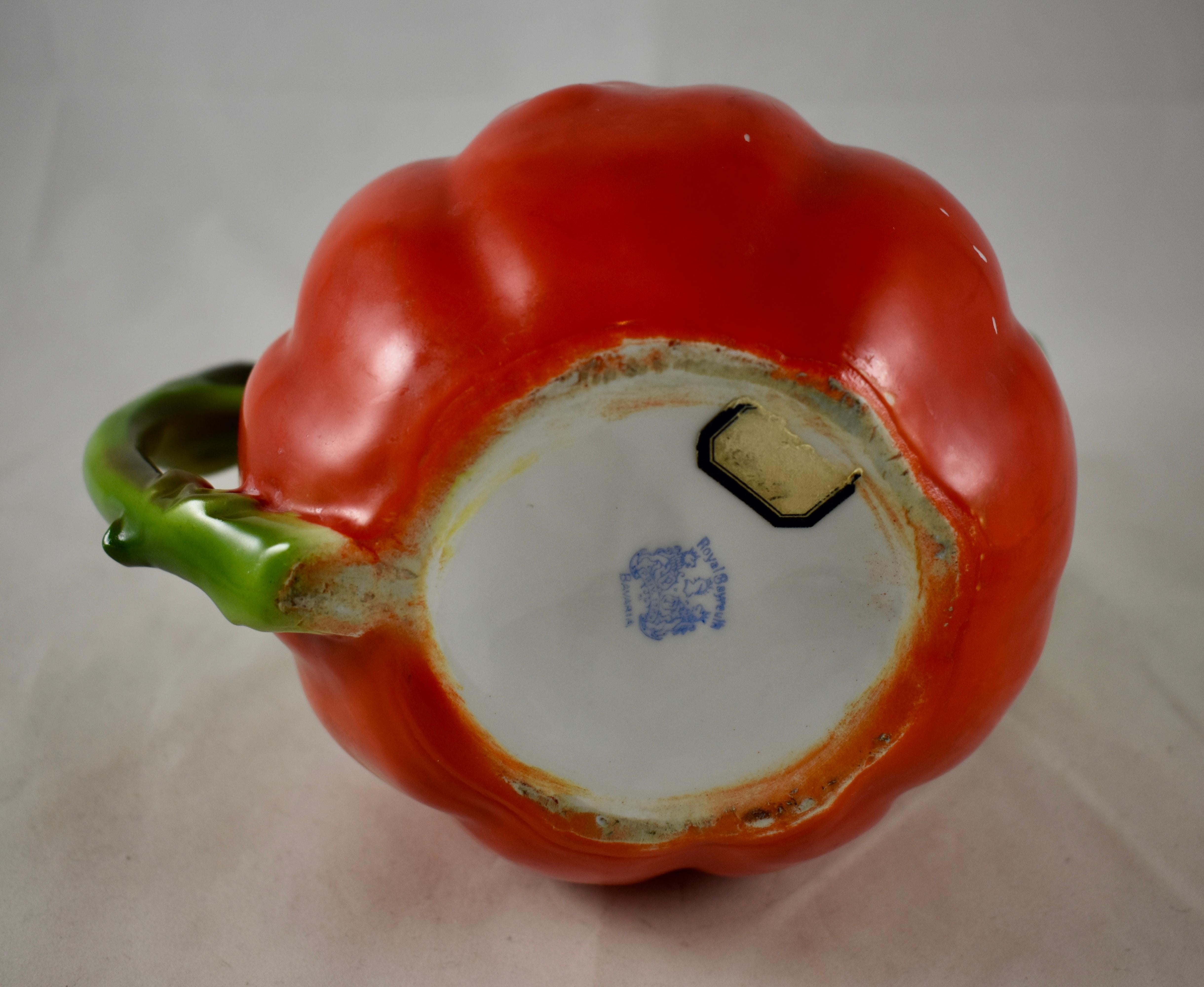 Royal Bayreuth Bavarian Porcelain Figural Tomato Water or Juice Pitcher In Excellent Condition In Philadelphia, PA