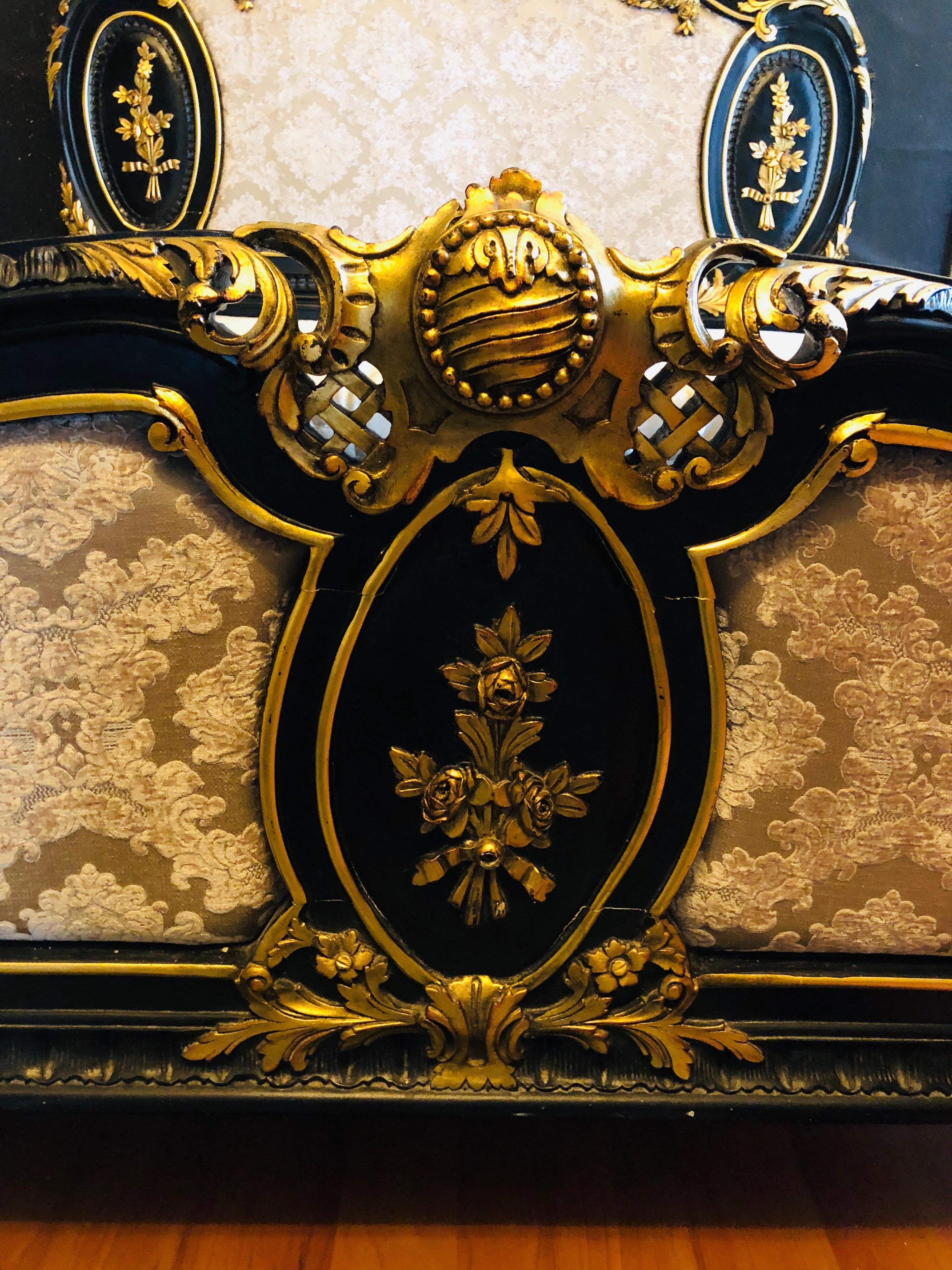 royal beds