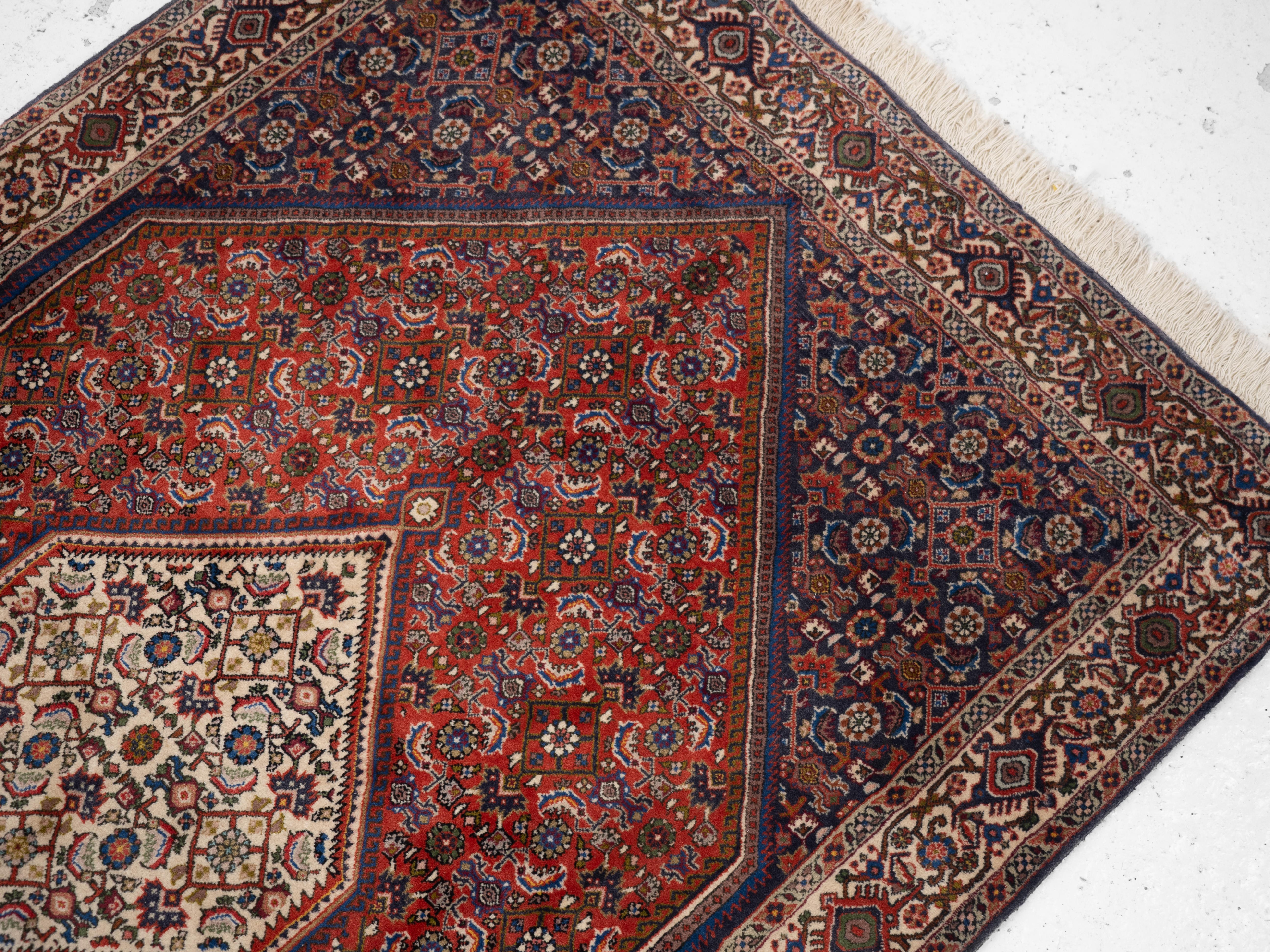 Laine Royal Bidjar Persian Rug with Herati Field 180 x 109 cm (Handwoven Oriental Rug) en vente