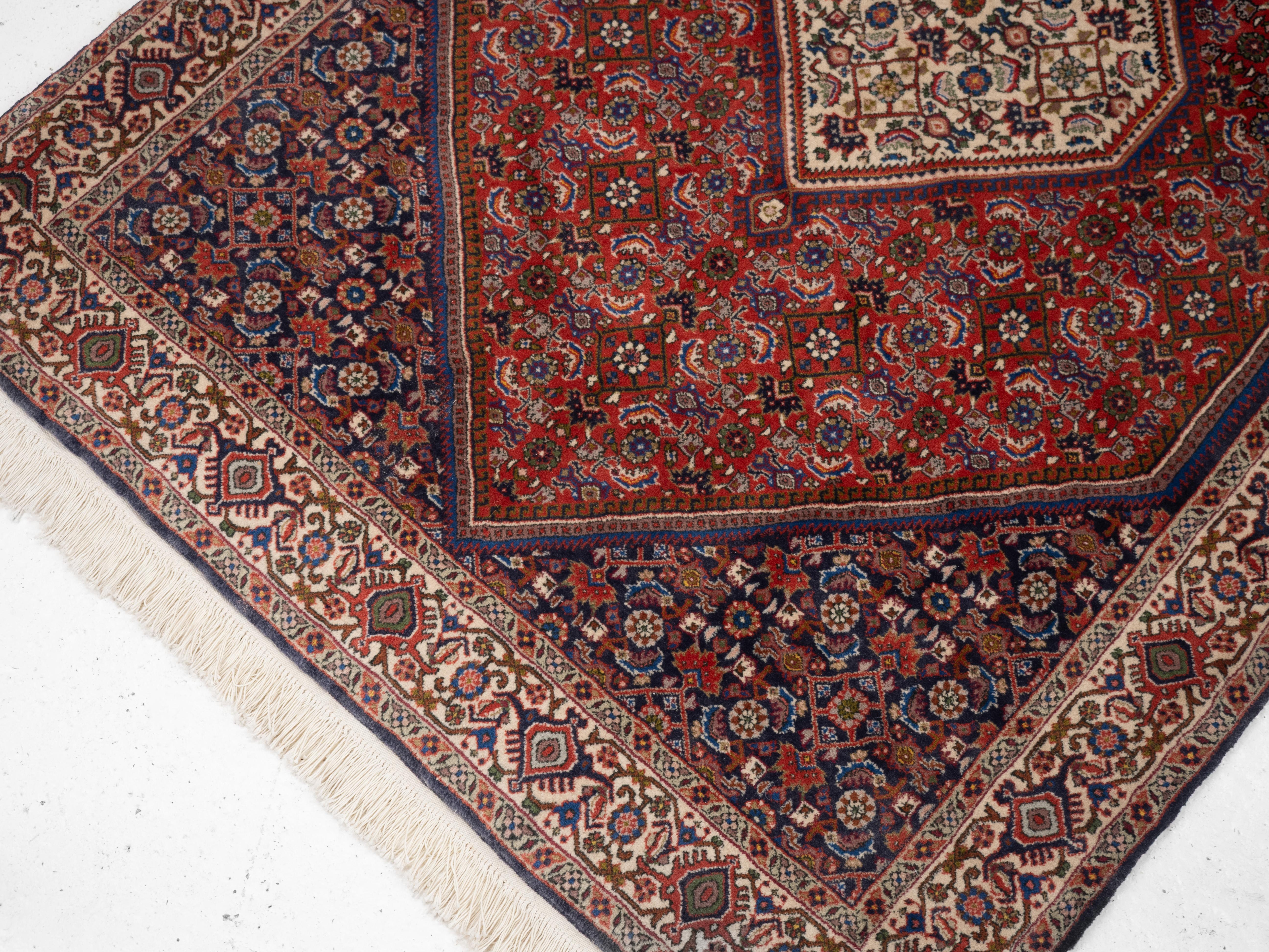 Royal Bidjar Persian Rug with Herati Field 180 x 109 cm (Handwoven Oriental Rug) en vente 2