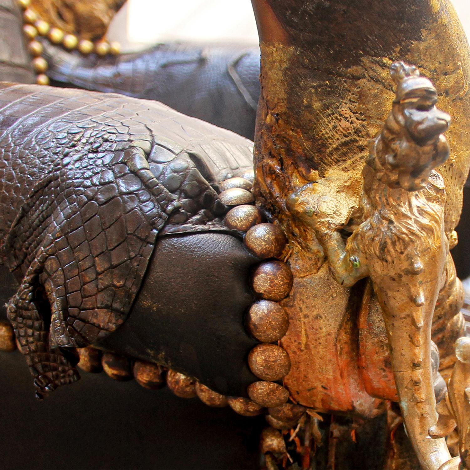 XXIe siècle et contemporain trône royal en alligator noir en vente