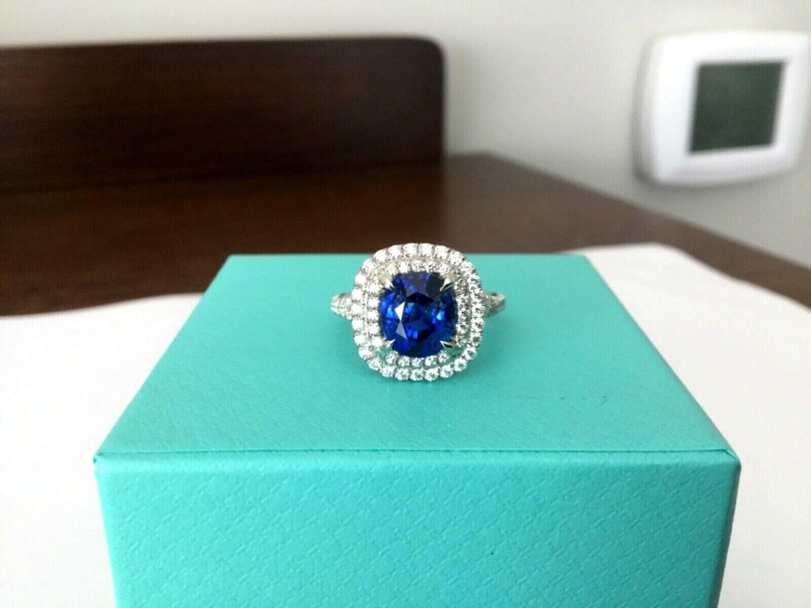 Royal Blue 2.68 Carat Natural Sapphire and Diamond Ring GIA Certified 3