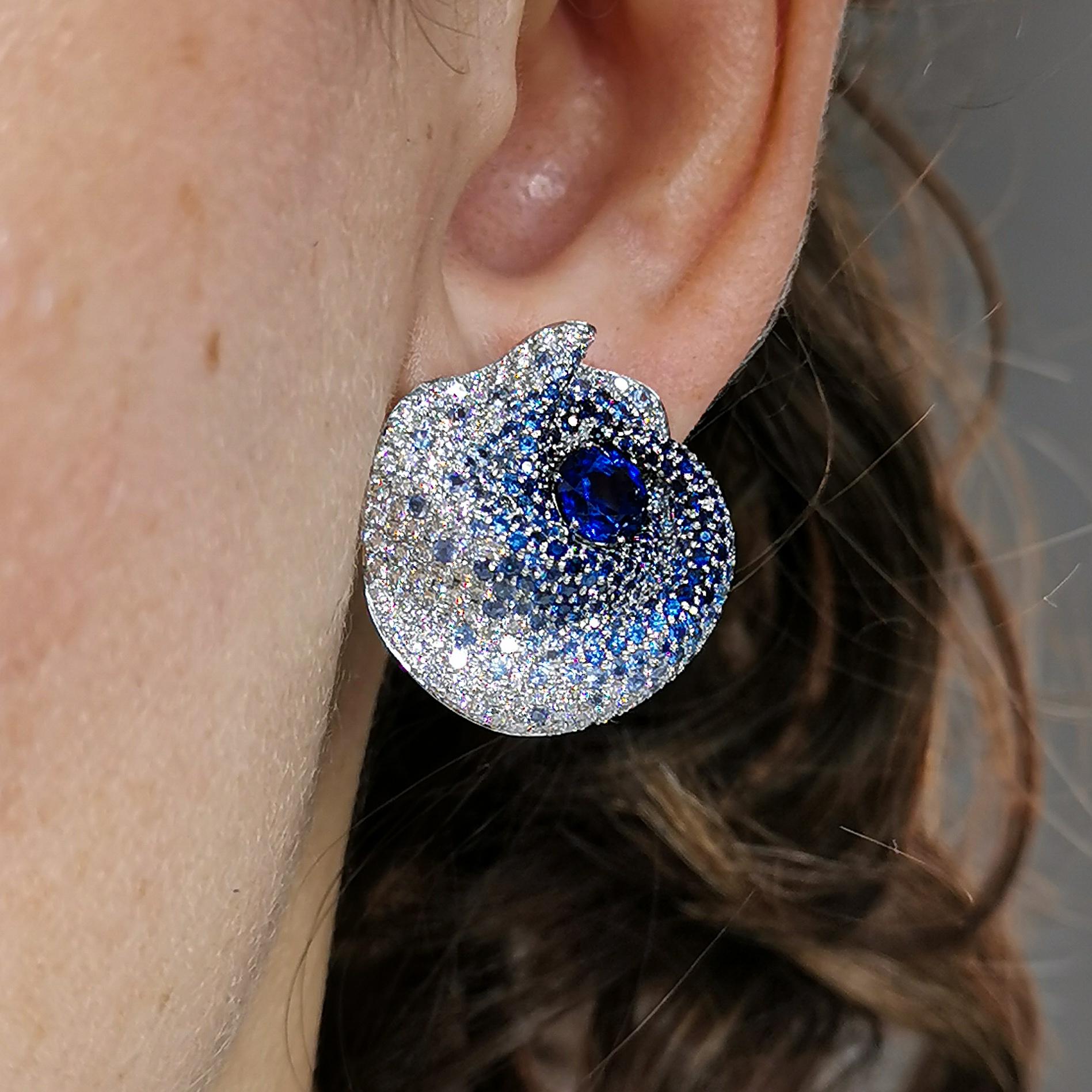 Royal Blue 2.70 Carat Sapphires Diamonds 18 Karat White Gold Earrings 2