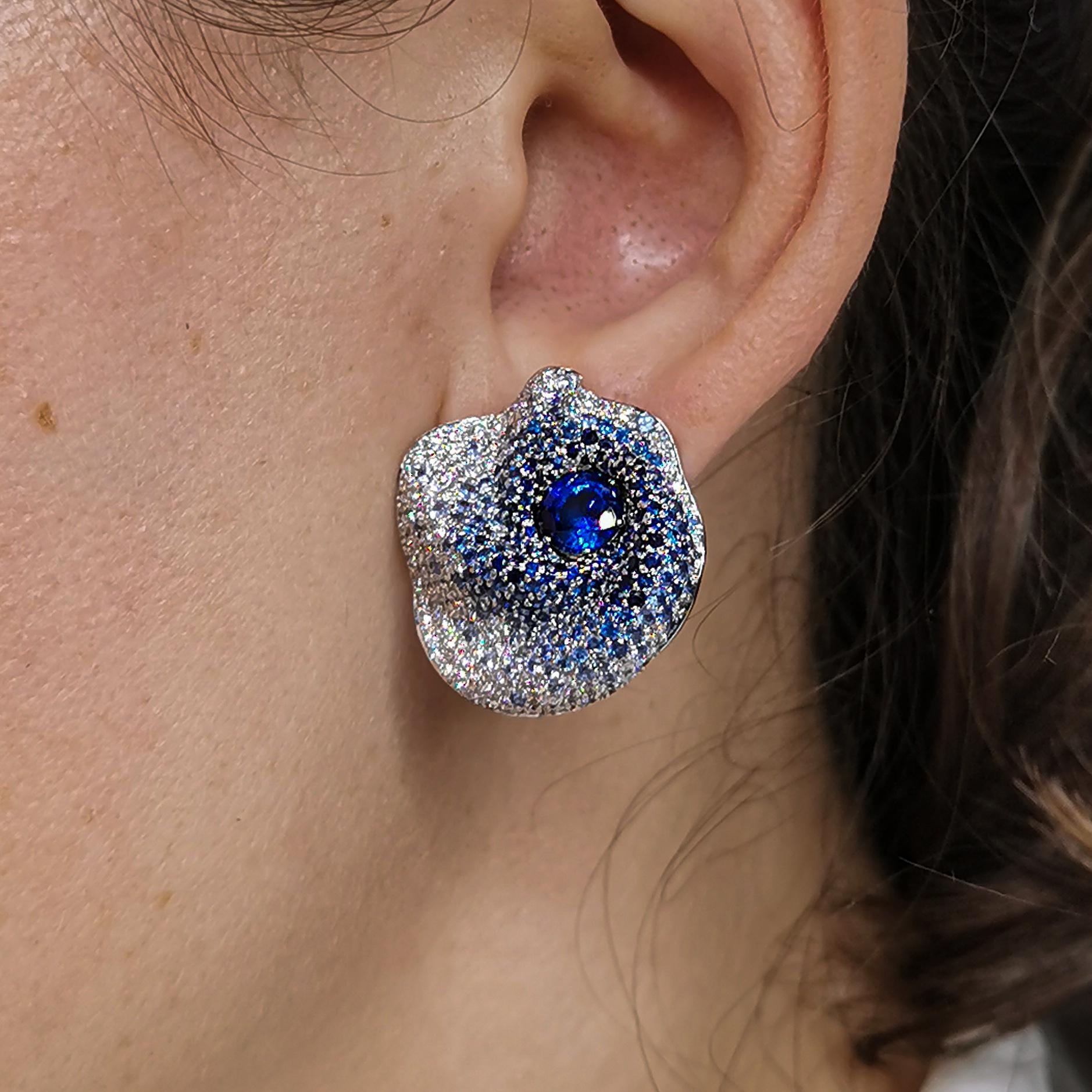 Royal Blue 2.70 Carat Sapphires Diamonds 18 Karat White Gold Earrings 3