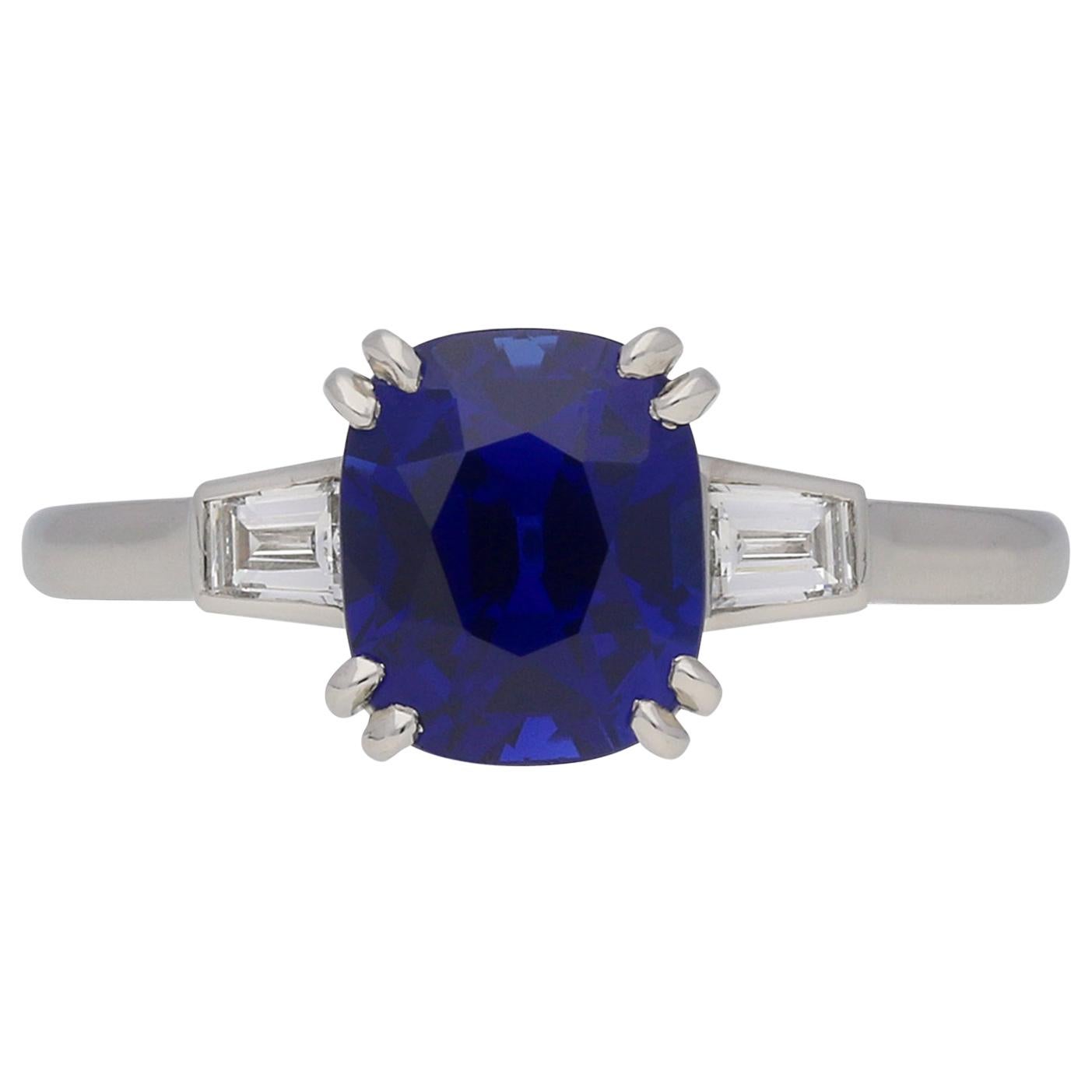 Royal Blue Kashmir Sapphire and Diamond Ring, circa 1920 For Sale