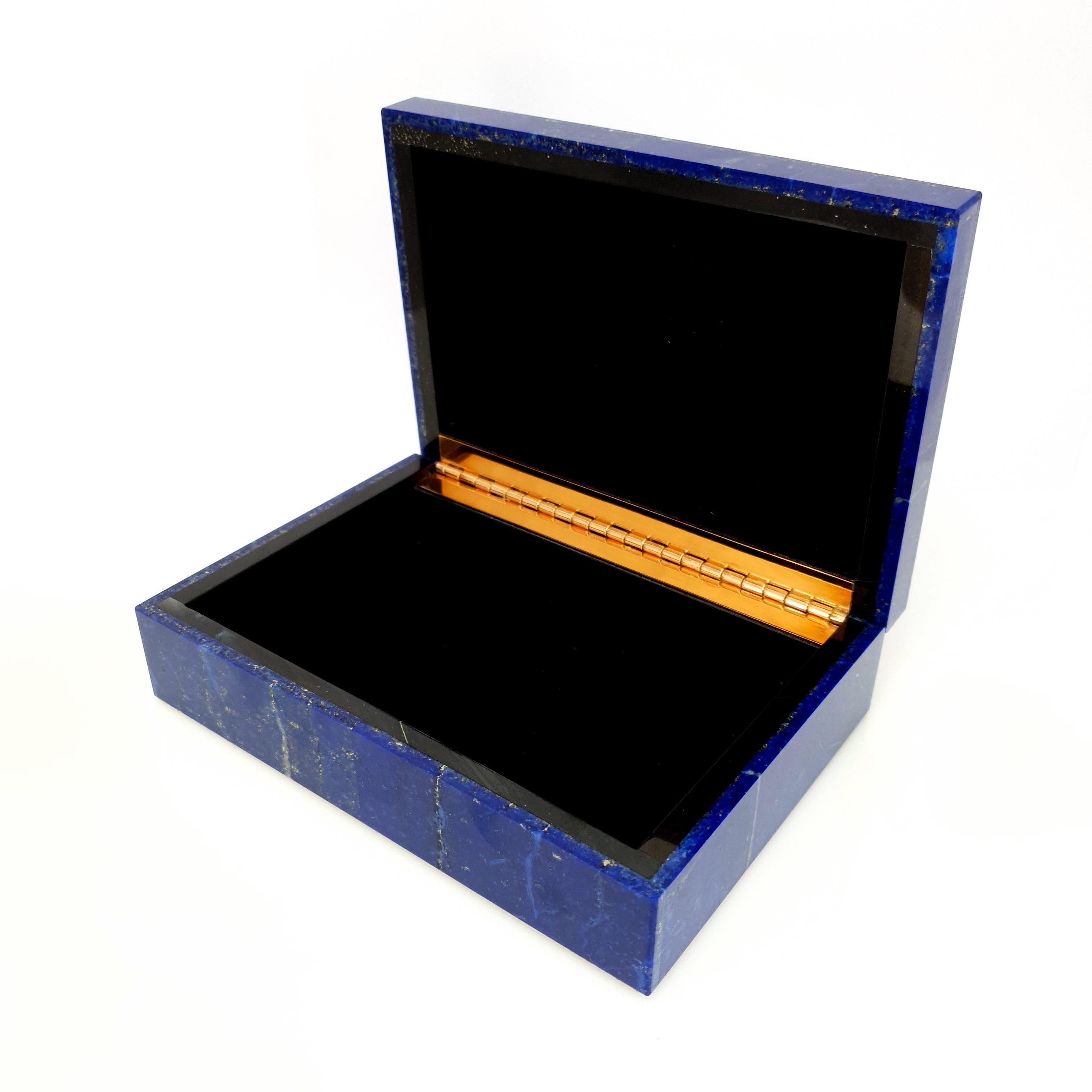 Women's or Men's Royal Blue Lapis Lazuli Decorative Jewelry Gemstone Box For Sale