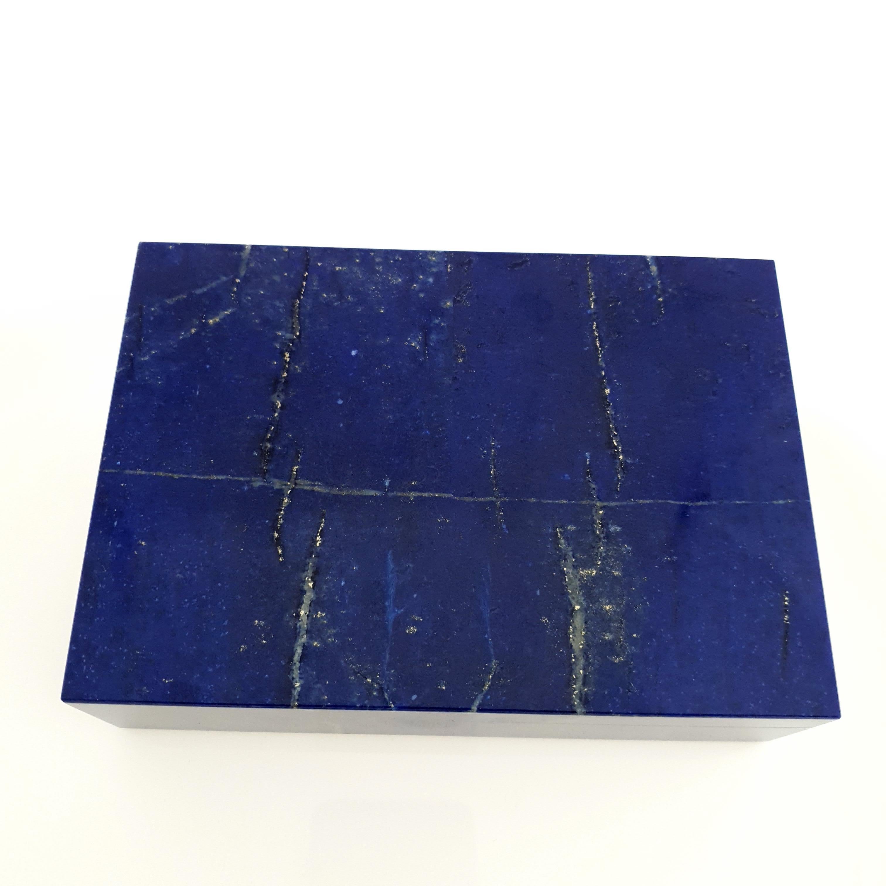 Dekoratives Schmuckkästchen mit Lapislazuli in Königsblau 4