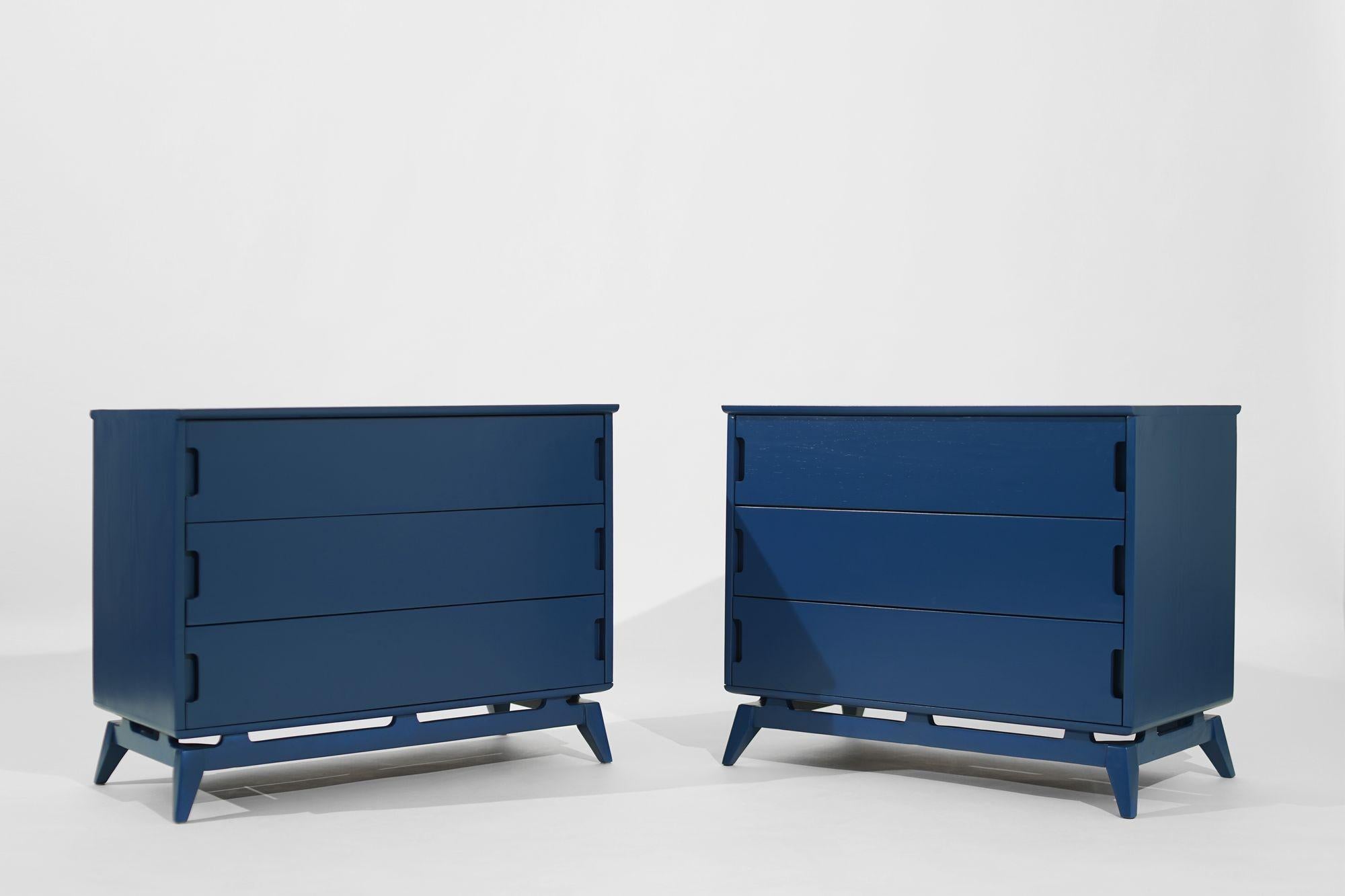 Exquisite Mid-Century Modern chests of drawers or bedside tables, a perfect blend of timeless design and contemporary flair. These stunning pieces feature three large storage drawers that effortlessly combine functionality with style, allowing you