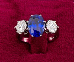 Royal Blue Natural Sapphire 1.15 Ct Diamond Trilogy Platinum Ring