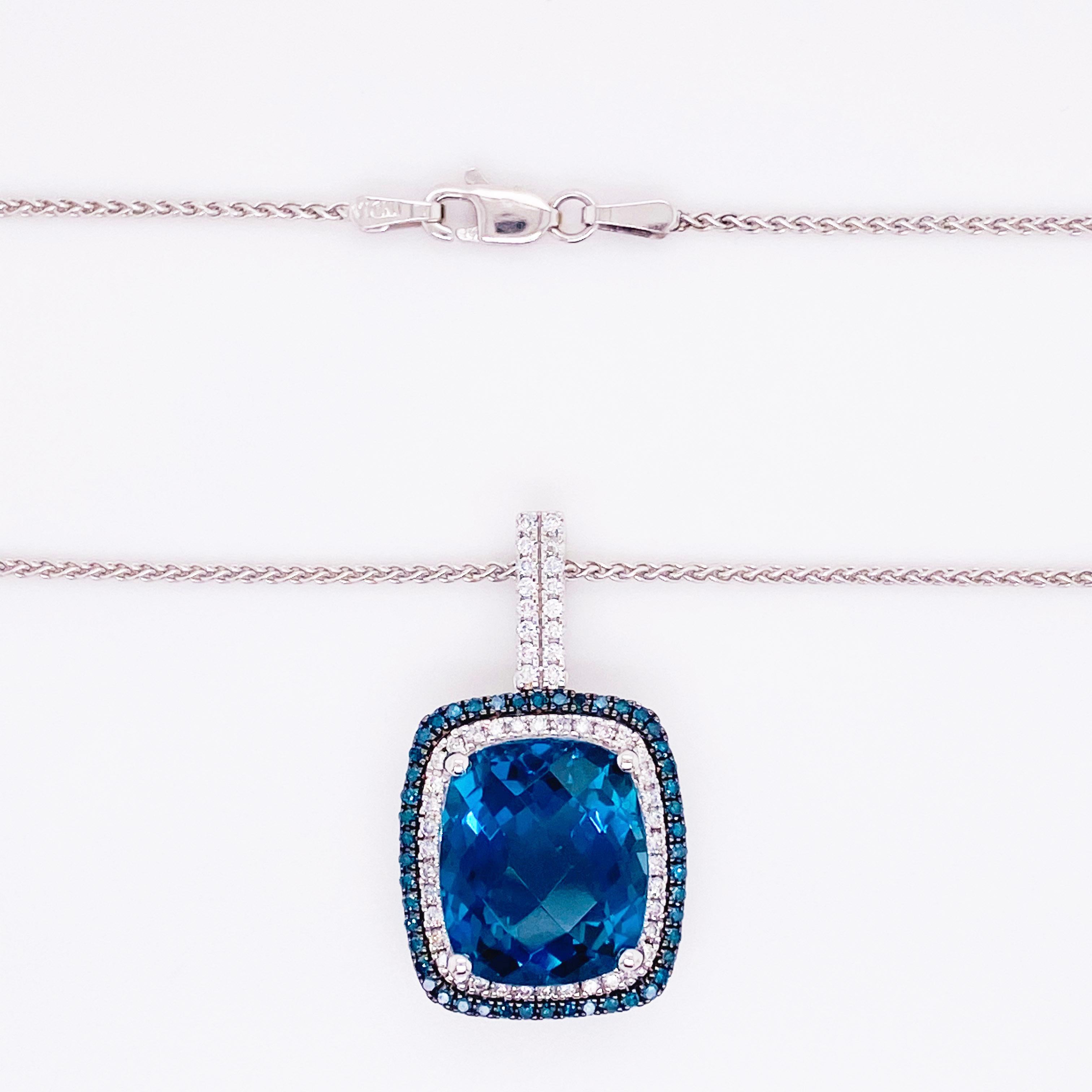 Königsblaue Halskette 10 Karat  Halskette mit blauem Topas, Londoner Blautopas und Diamanten (Kissenschliff) im Angebot