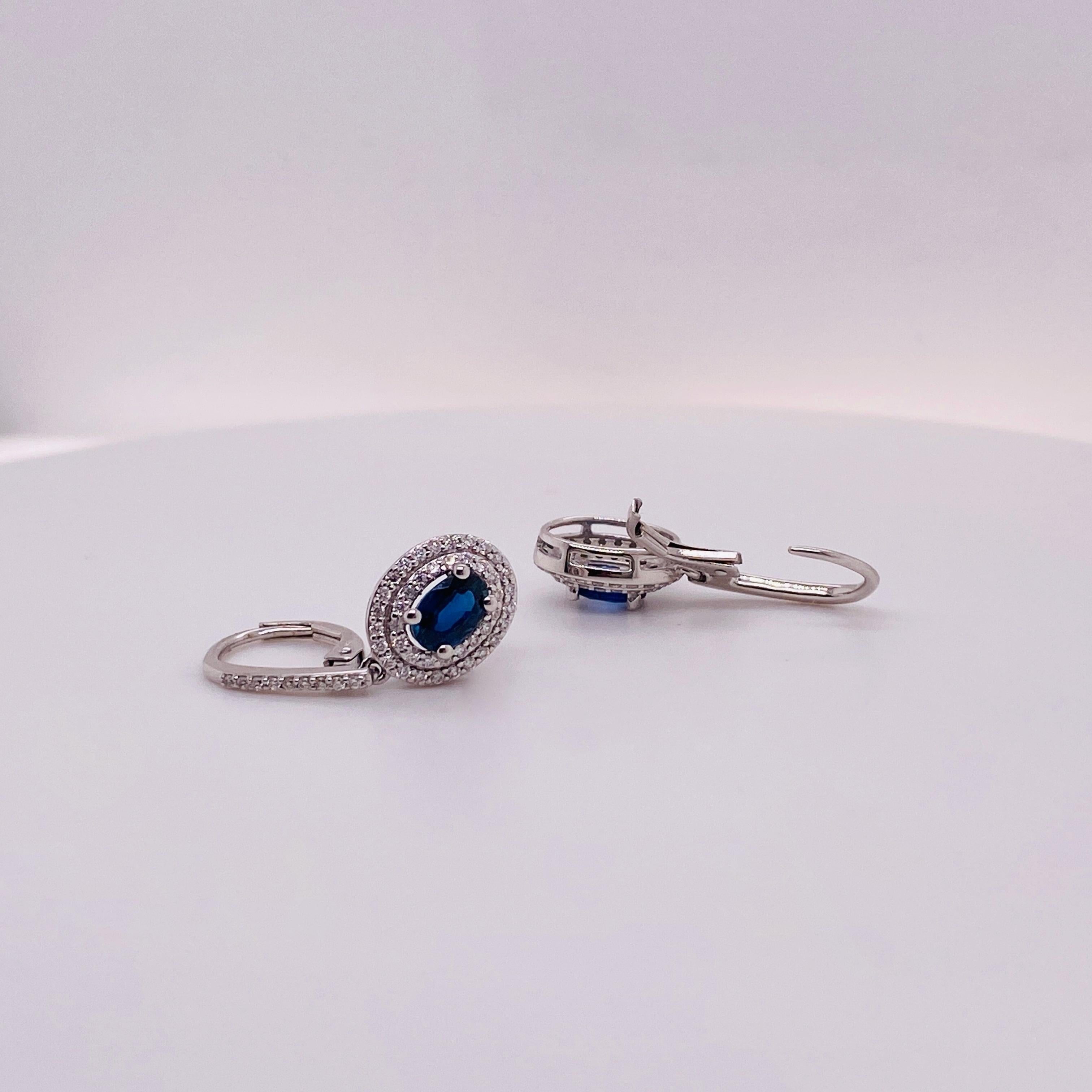 Königsblaue Saphir- und Doppeldiamant-Halo-Ohrringe, insgesamt 1,34 Karat in 14KWG LV (Ovalschliff) im Angebot