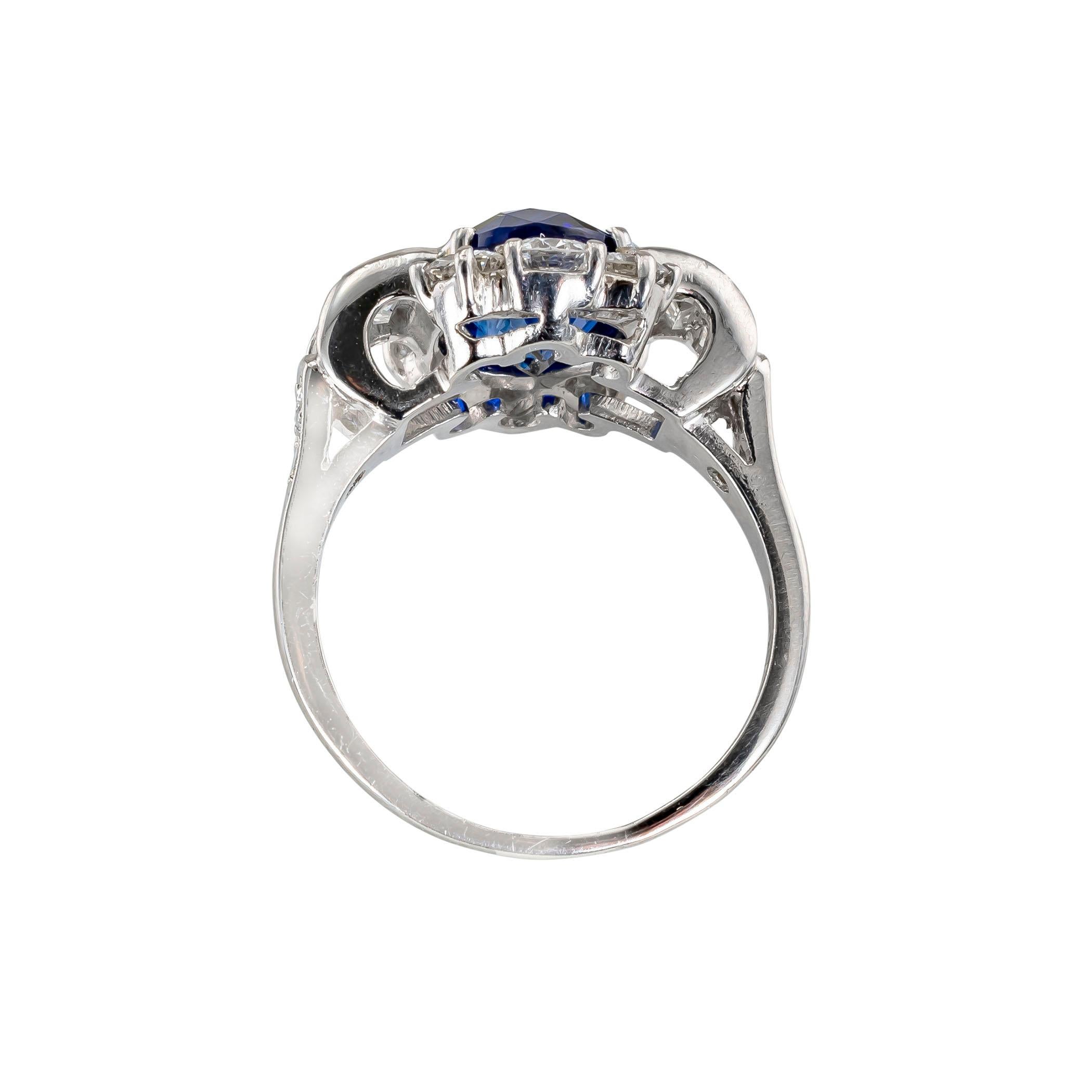 Royal Blue Sapphire Diamond Platinum Ring In Good Condition In Los Angeles, CA