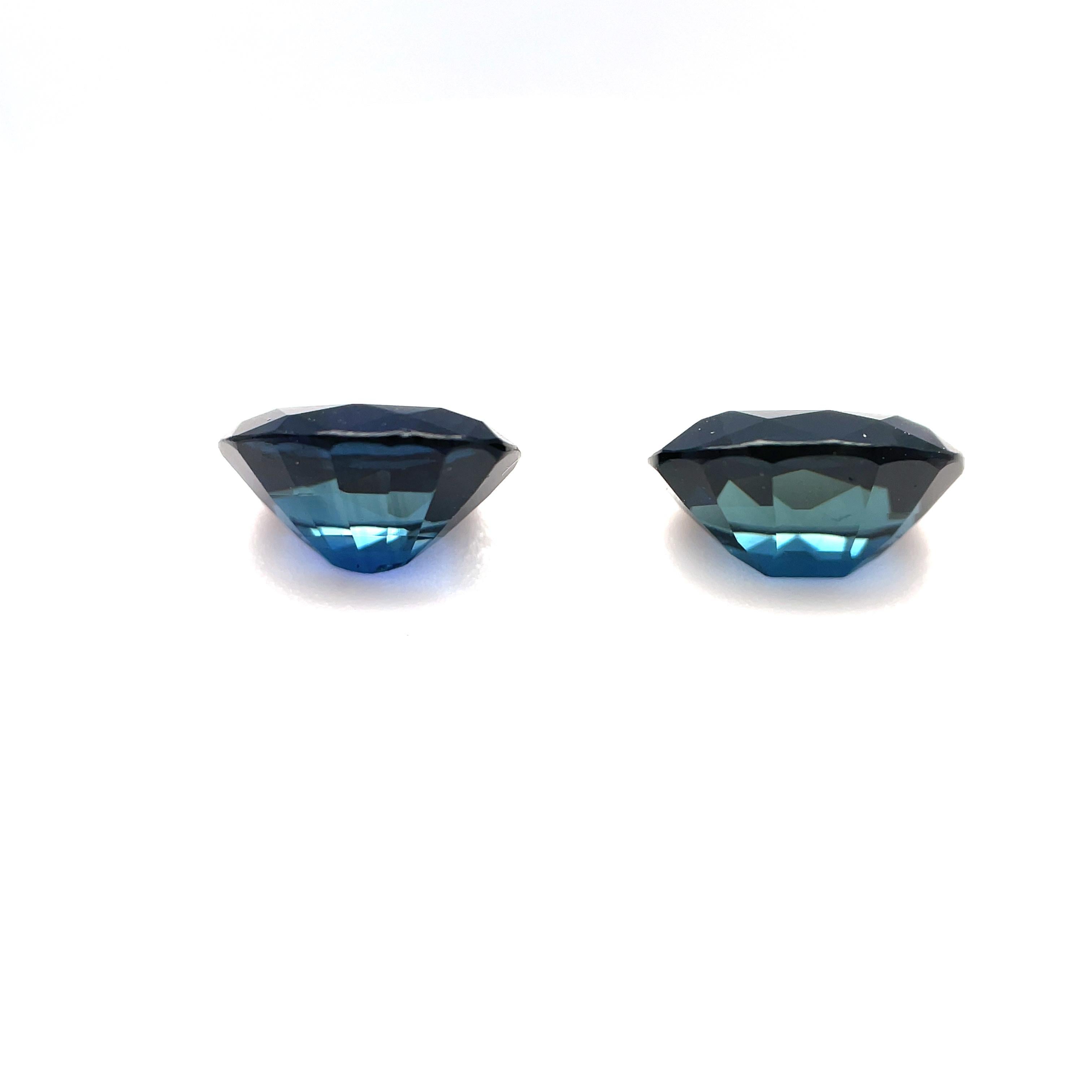  Royal Blue Sapphire Pair, 3.82 Carats Total, Loose Gemstones for Earrings In New Condition For Sale In Los Angeles, CA