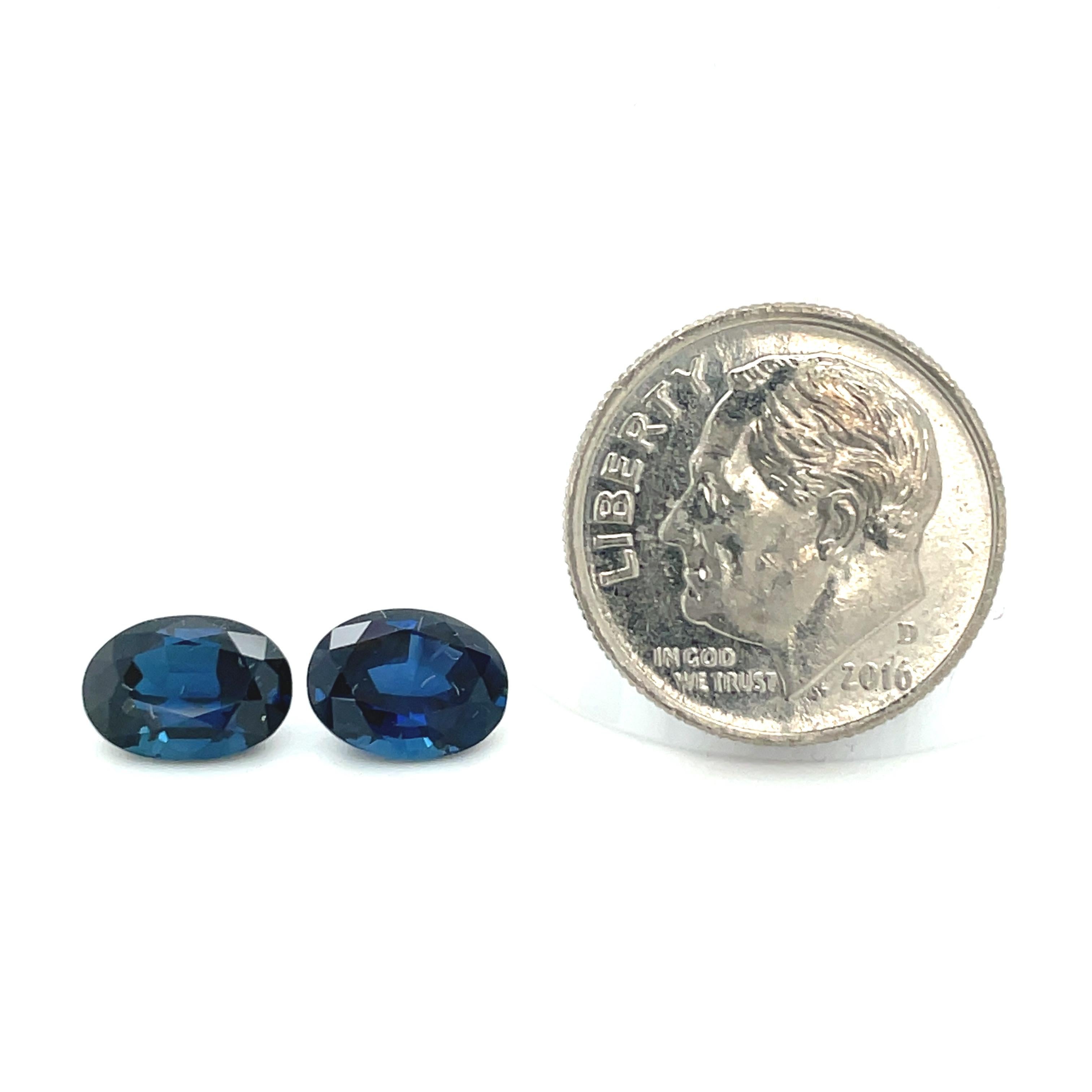  Paire de saphirs bleus royaux, 3,82 carats au total, pierres précieuses pour boucles d'oreilles en vente 3