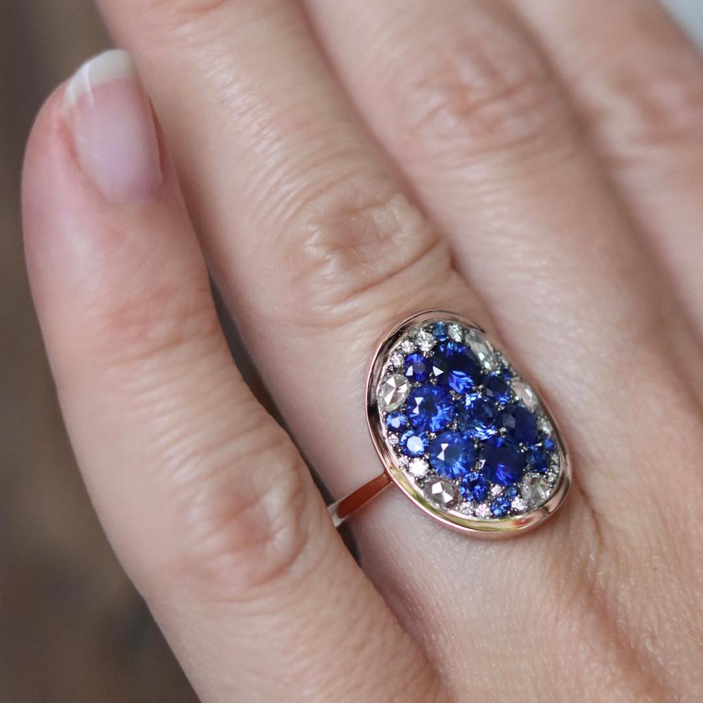 Royal Blue Sapphire, Rose-Cut & Briljant-Cut Diamond Pave Mosaic Ring 4