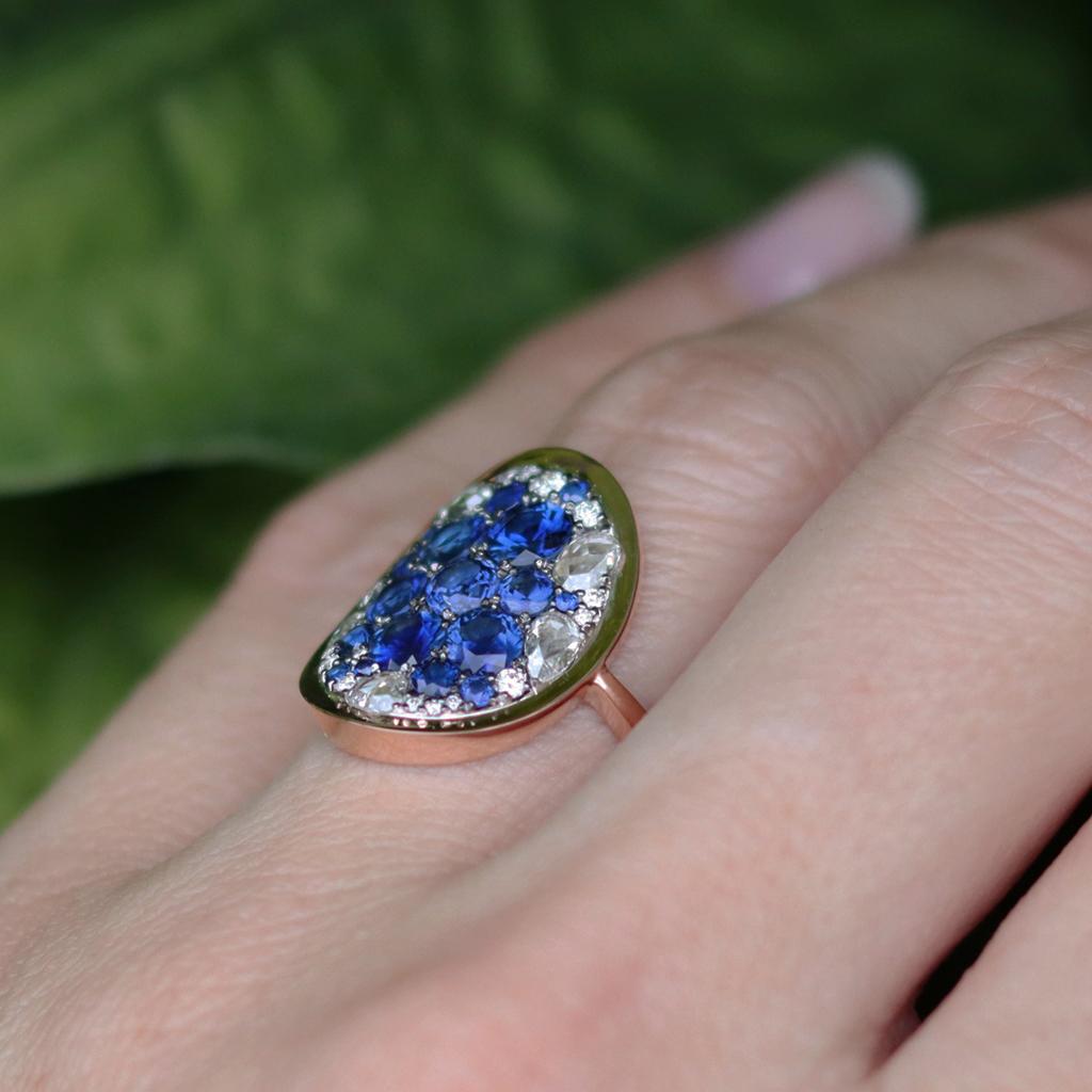 Royal Blue Sapphire, Rose-Cut & Briljant-Cut Diamond Pave Mosaic Ring 4