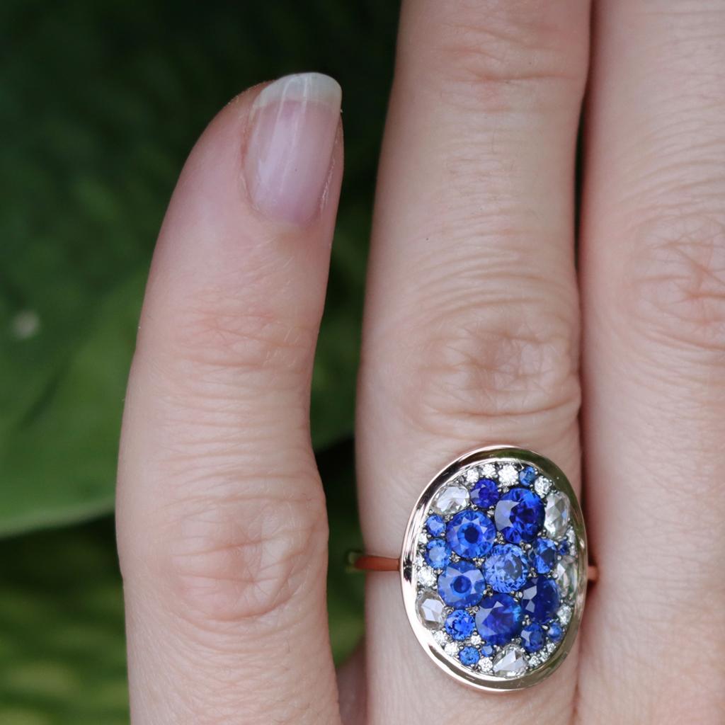 Royal Blue Sapphire, Rose-Cut & Briljant-Cut Diamond Pave Mosaic Ring 7