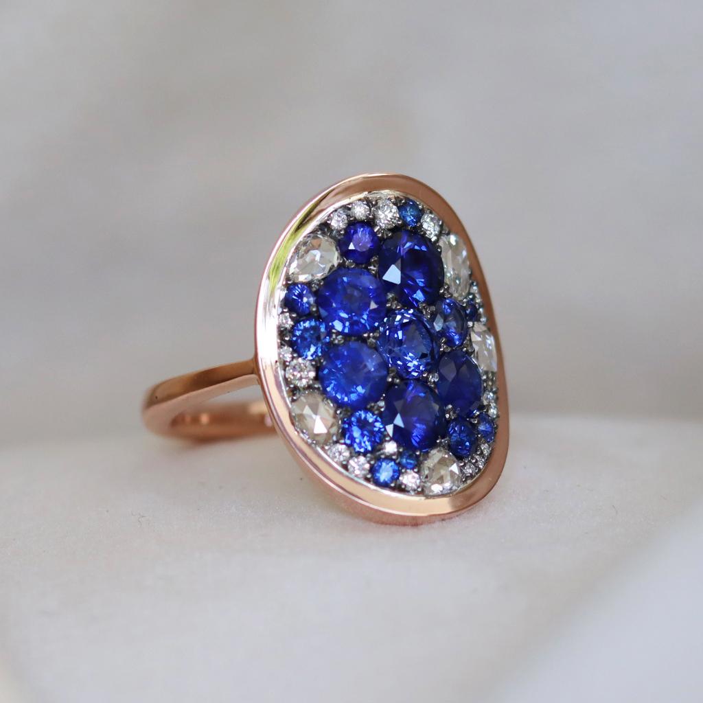 Women's Royal Blue Sapphire, Rose-Cut & Briljant-Cut Diamond Pave Mosaic Ring
