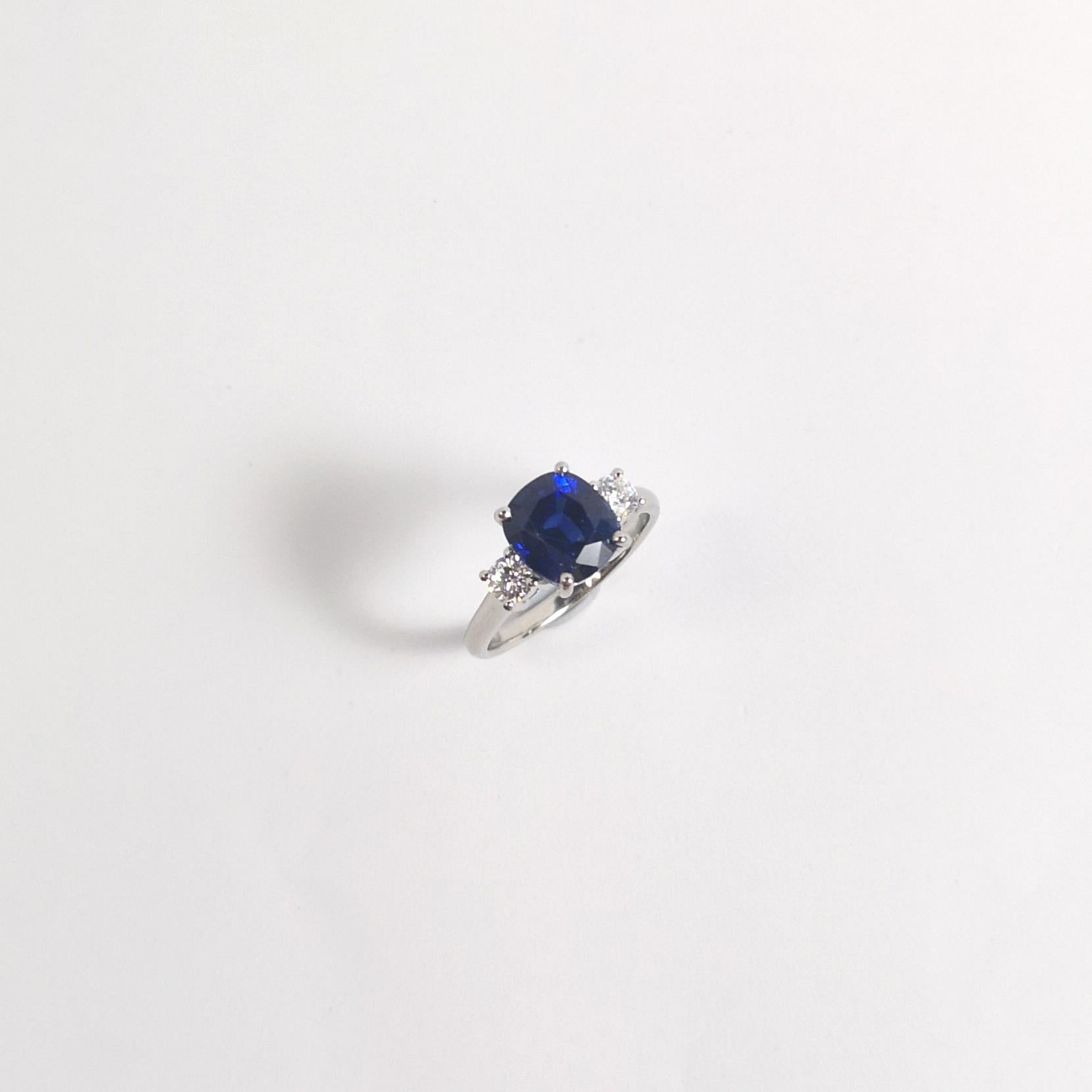 Royal Blue Sapphire with Diamond Ring set in Platinum 950 Settings For Sale 5